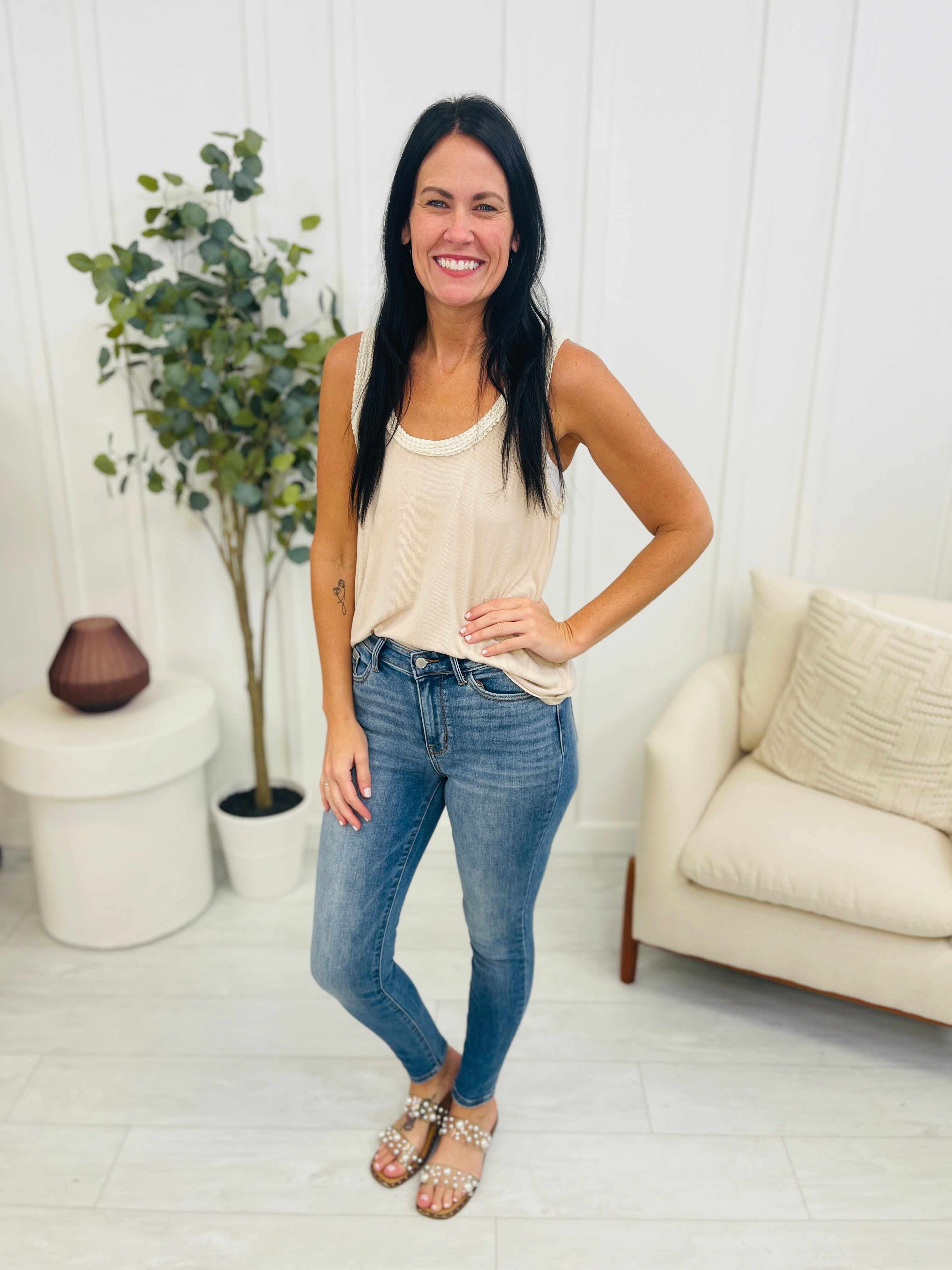 REG/CURVY Modern Love Skinny Jeans