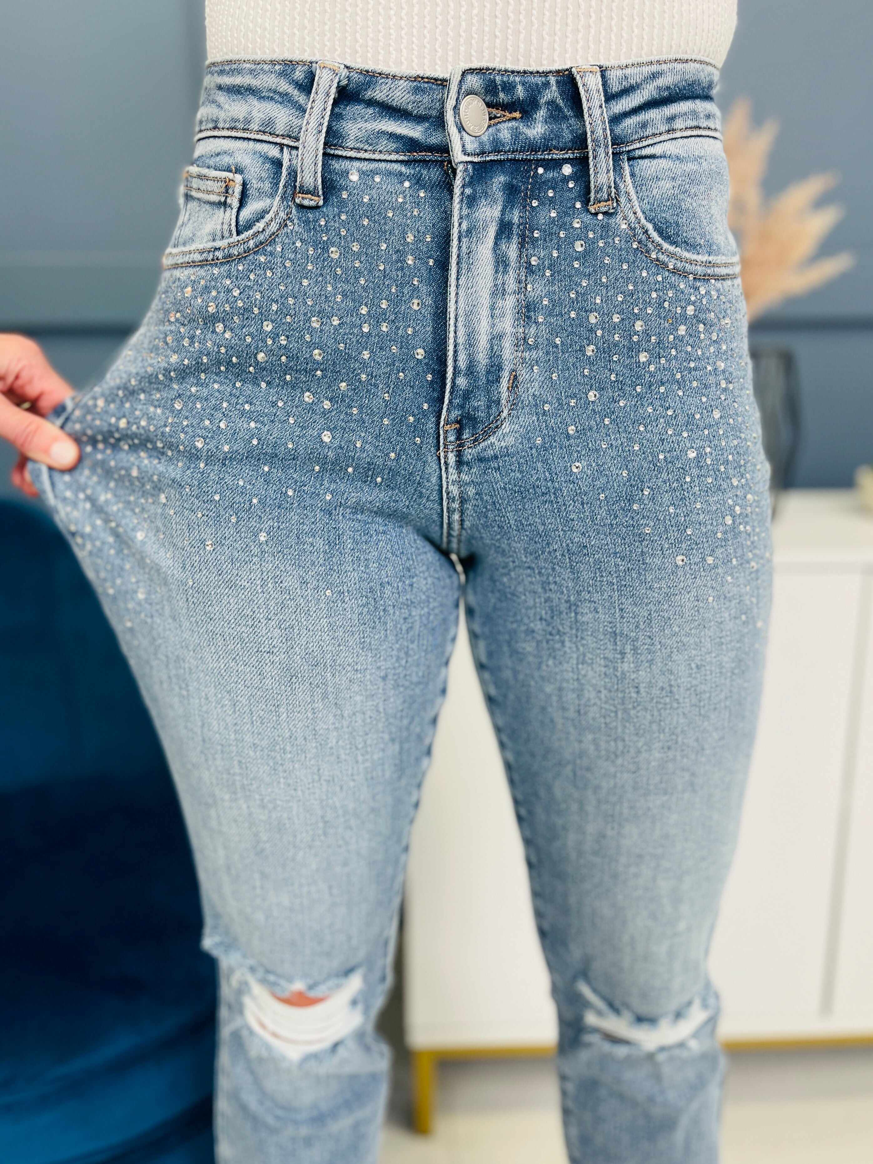 REG/CURVY Shine Bright Like a Diamond Rhinestone Straight Jeans