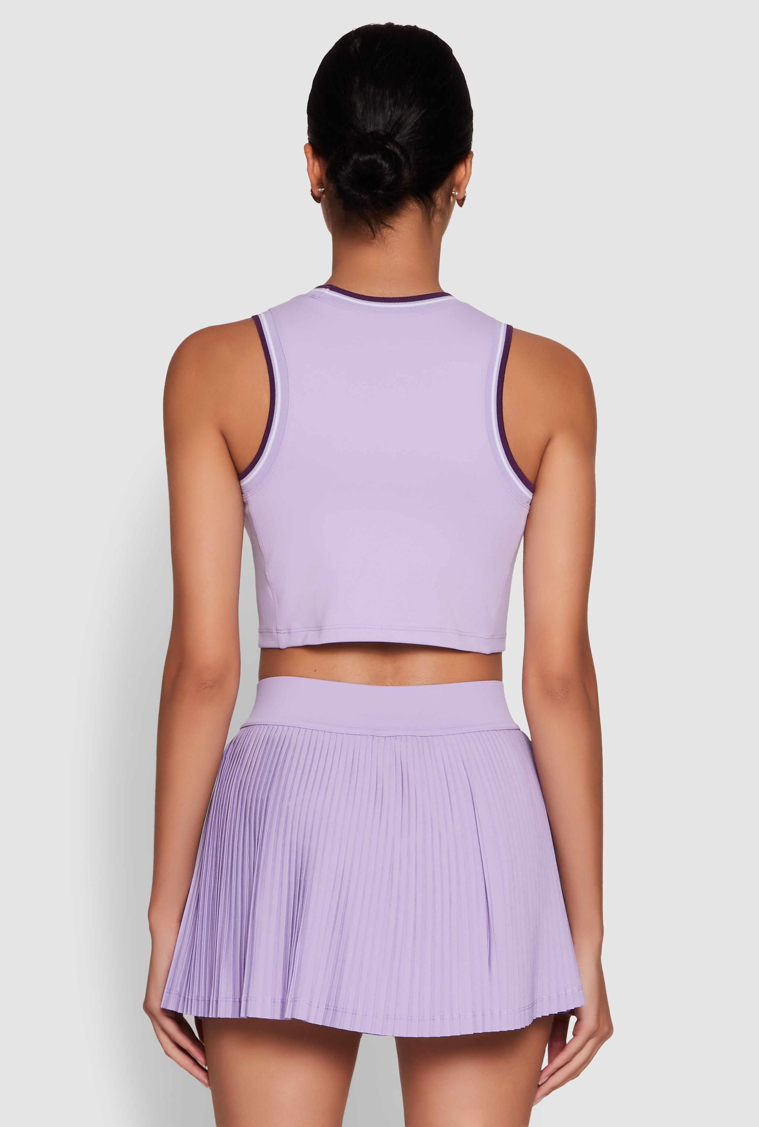 Trendy Sleeveless Cropped Crew Neck Top with Contrast Trim