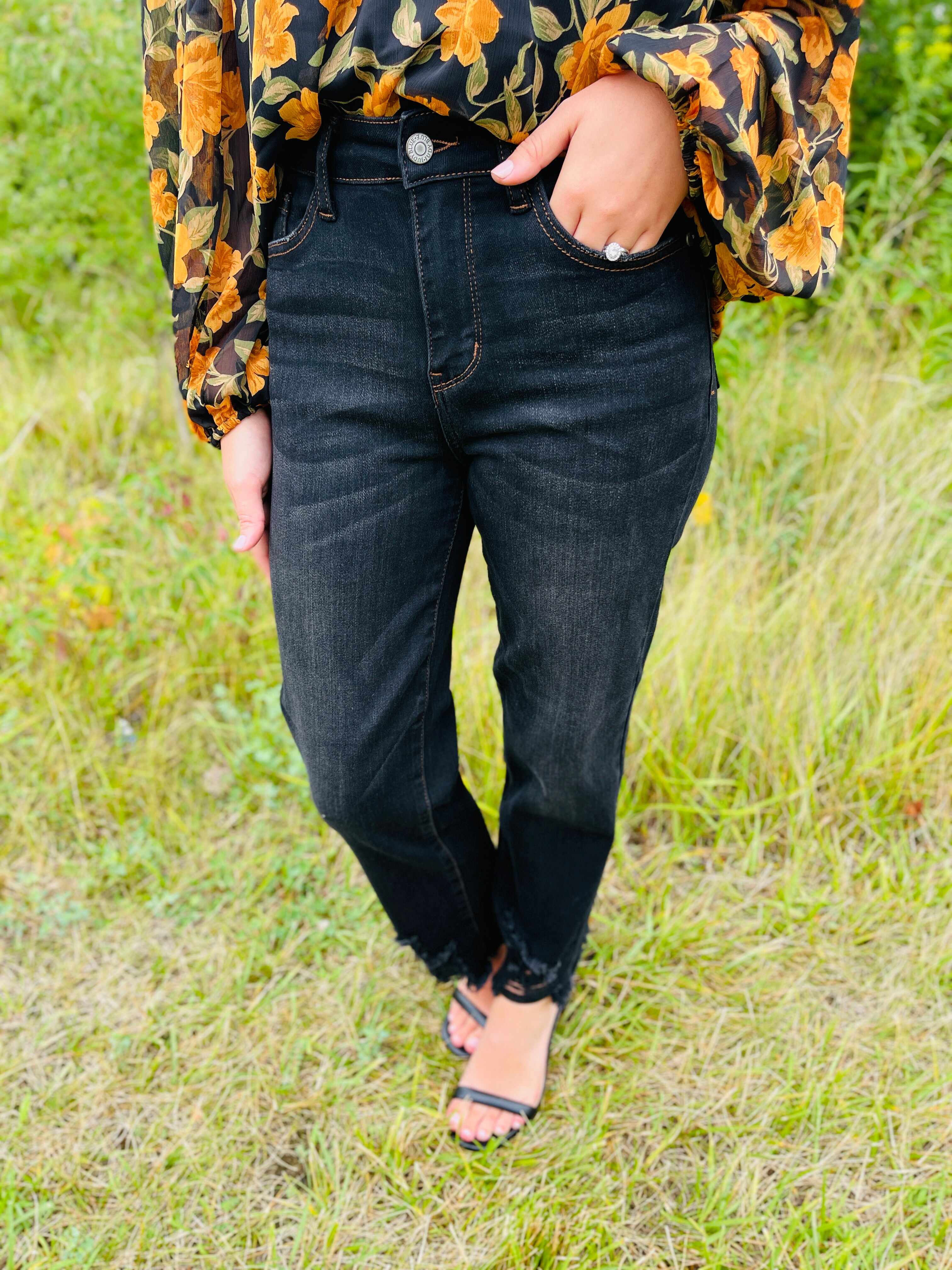 PLUS/REG Play It Straight Leg Jeans