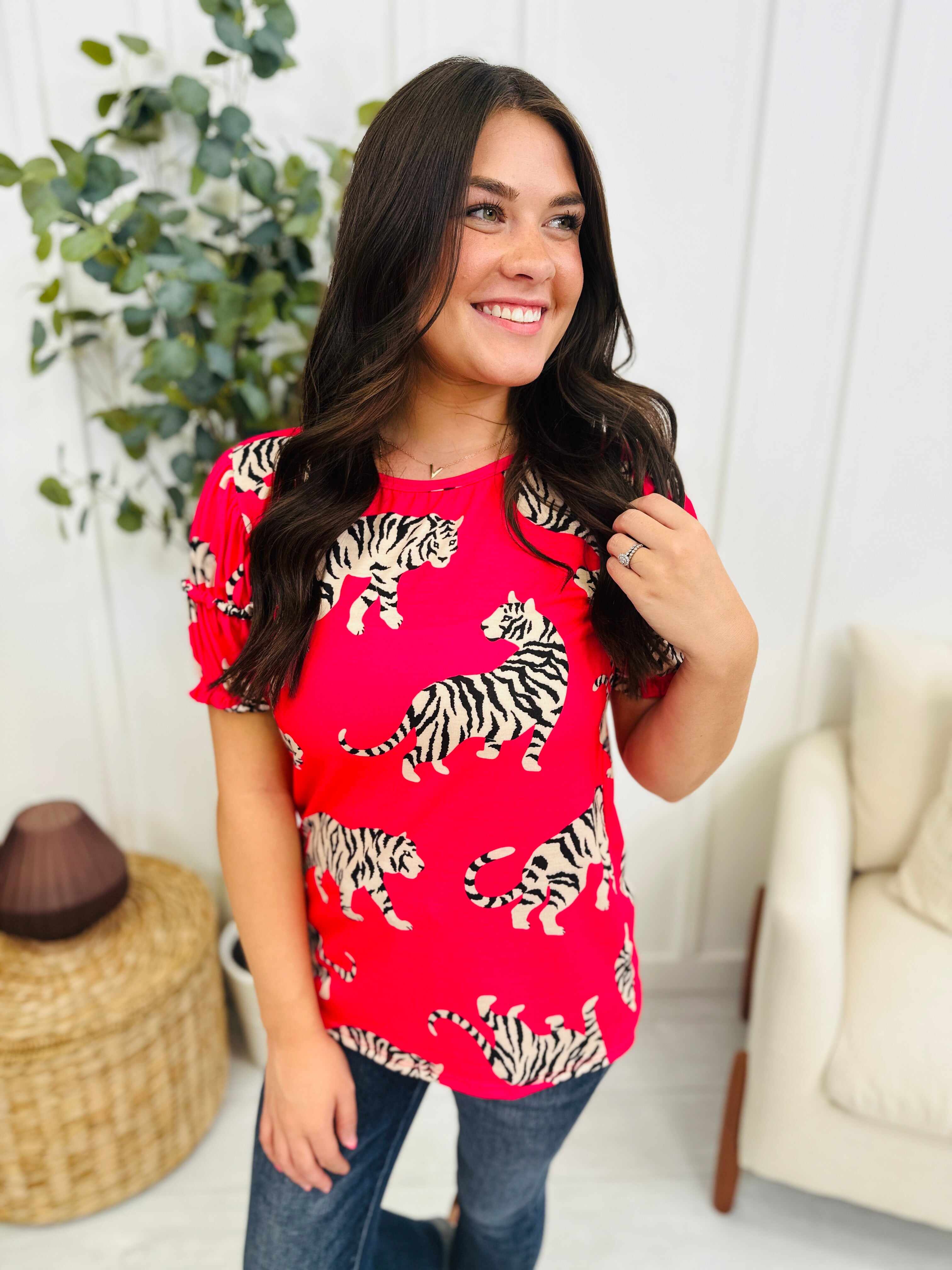 Tour The Town Top In Fuchsia