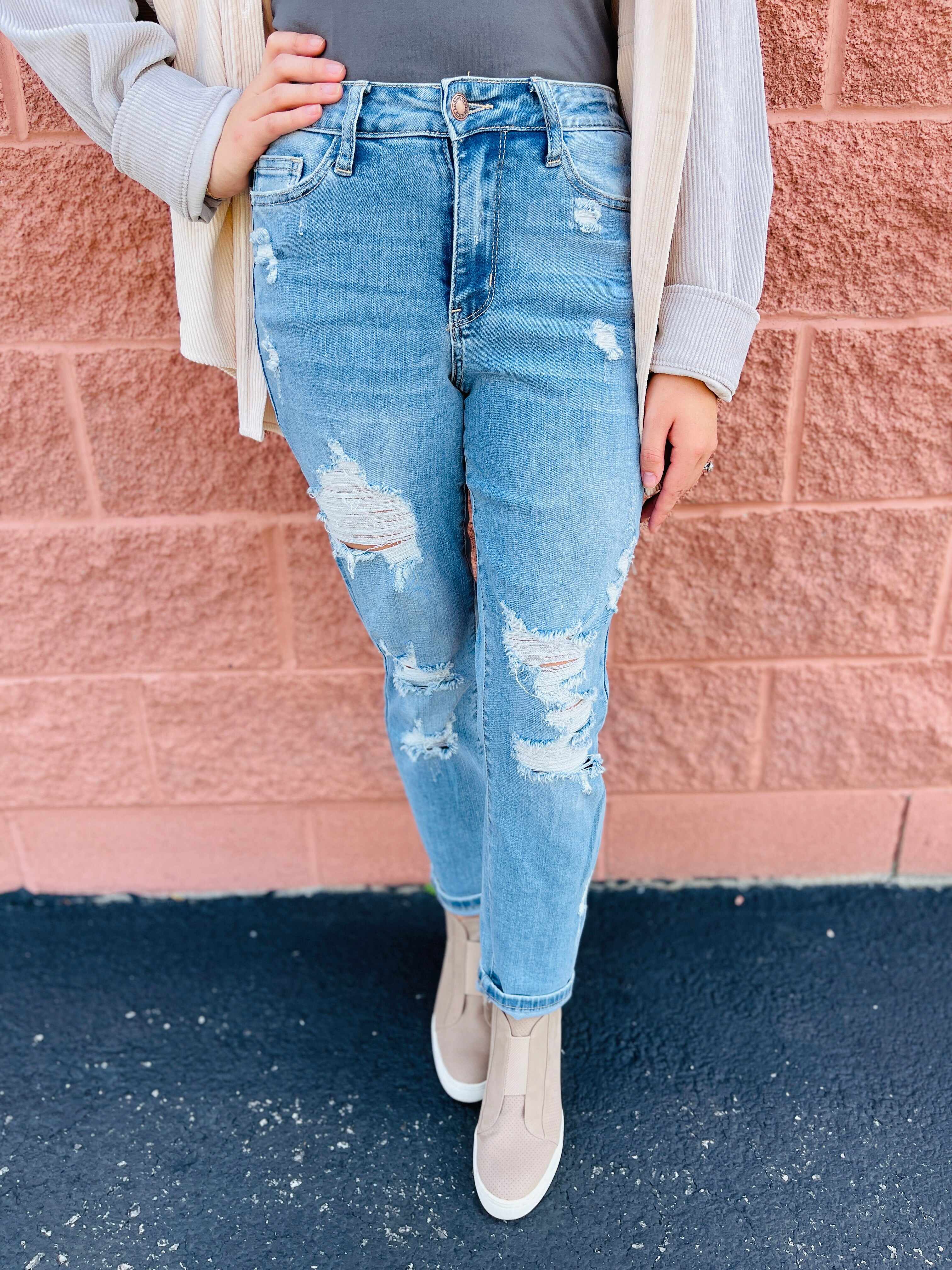 Plus/Reg Don’t Be Distressed Boyfriend Jeans