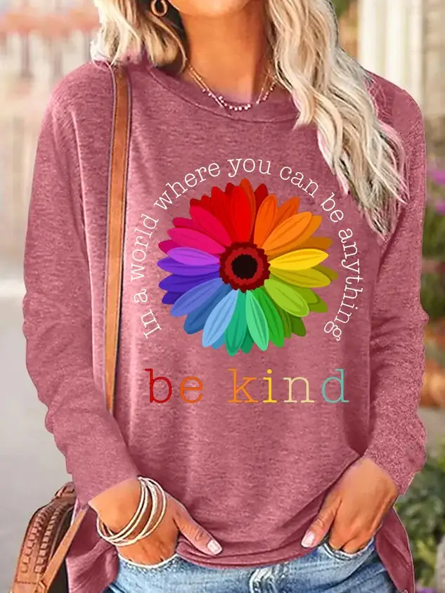 Women's Daisy In A World Where You Can Be Anything Be Kind Vintage Long Sleeve T-shirt