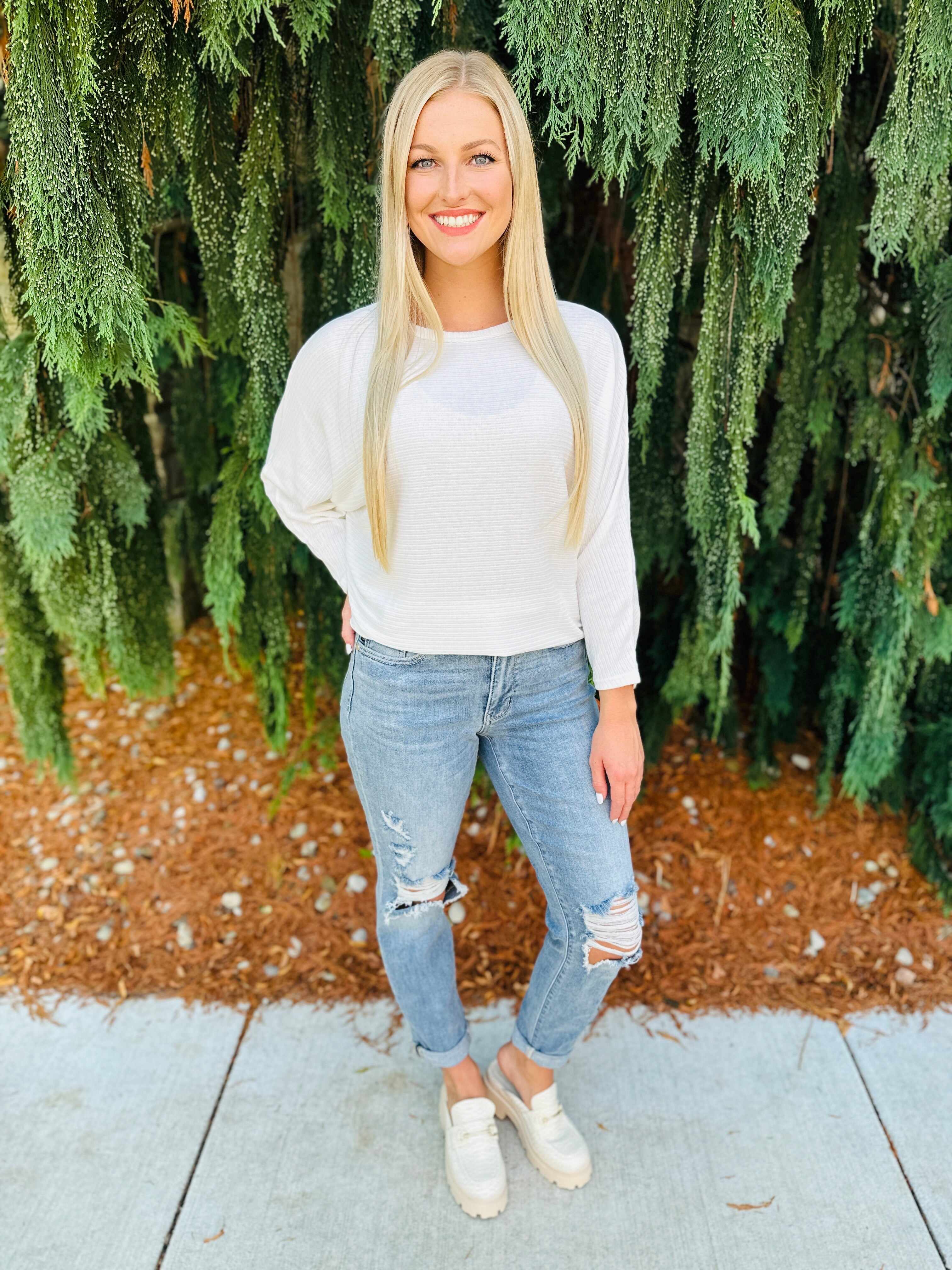 REG/CURVY Always On My Mind Midrise Boyfriend Jeans