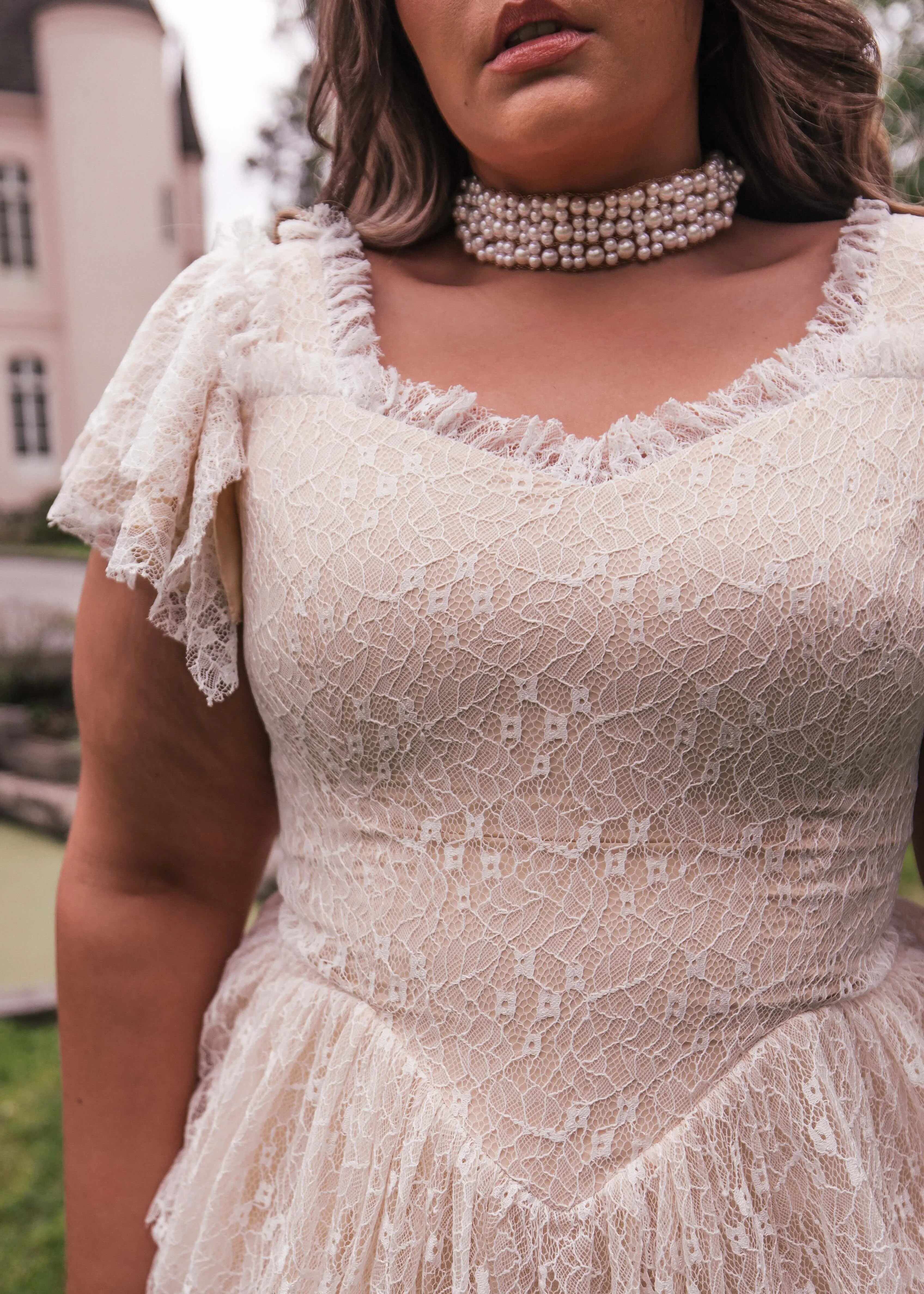 Mia Dress Champagne