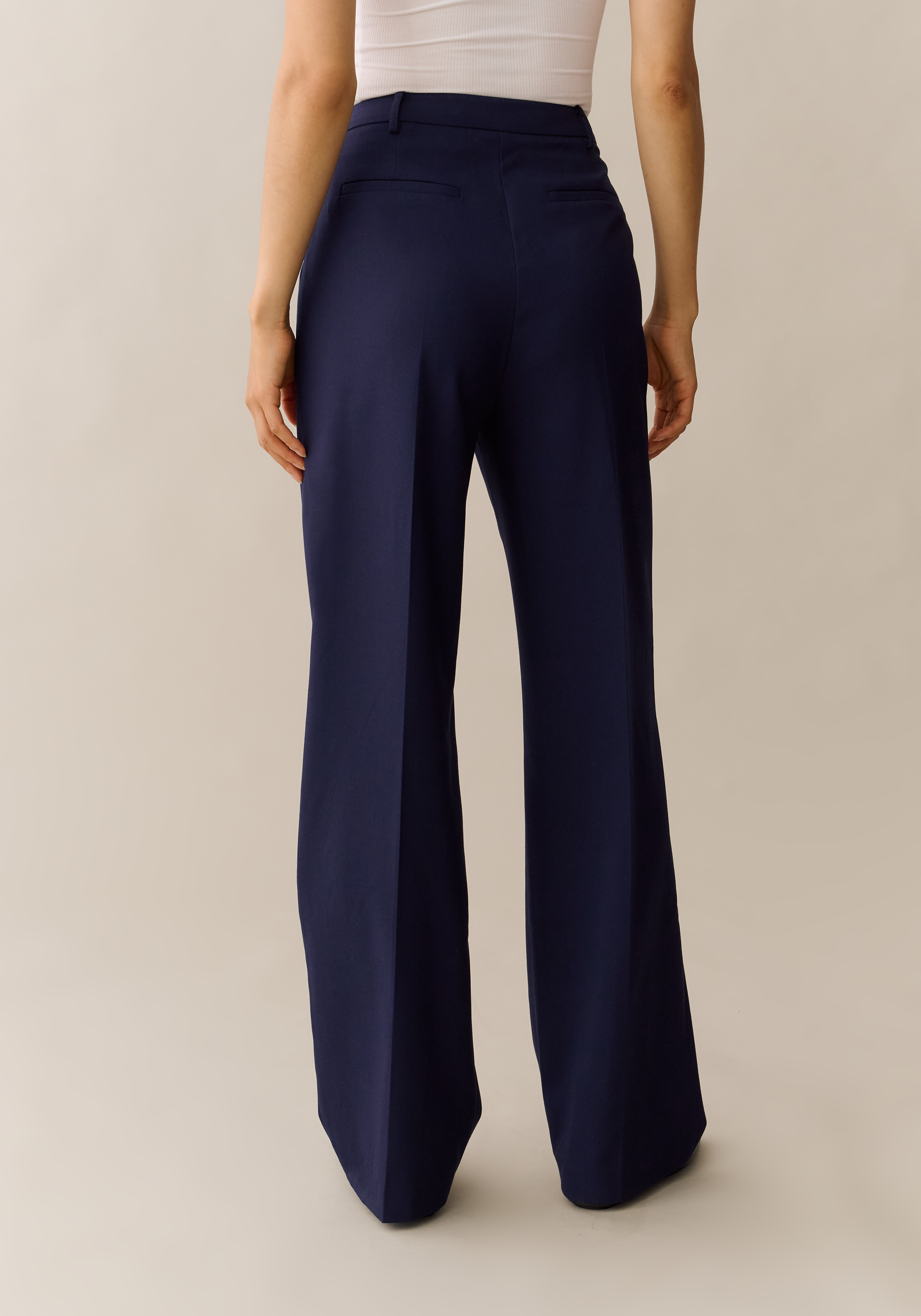 Noemie Pant