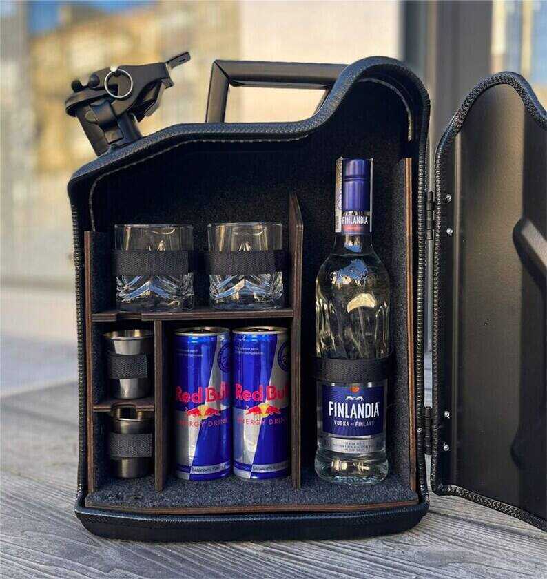 10 L Personal Jerry Can Mini Bar With Vodka Glasses and Illumination Inside, Custom Fuel Bar, Canister Mini Bar, Camping Bar, Home Bar Set