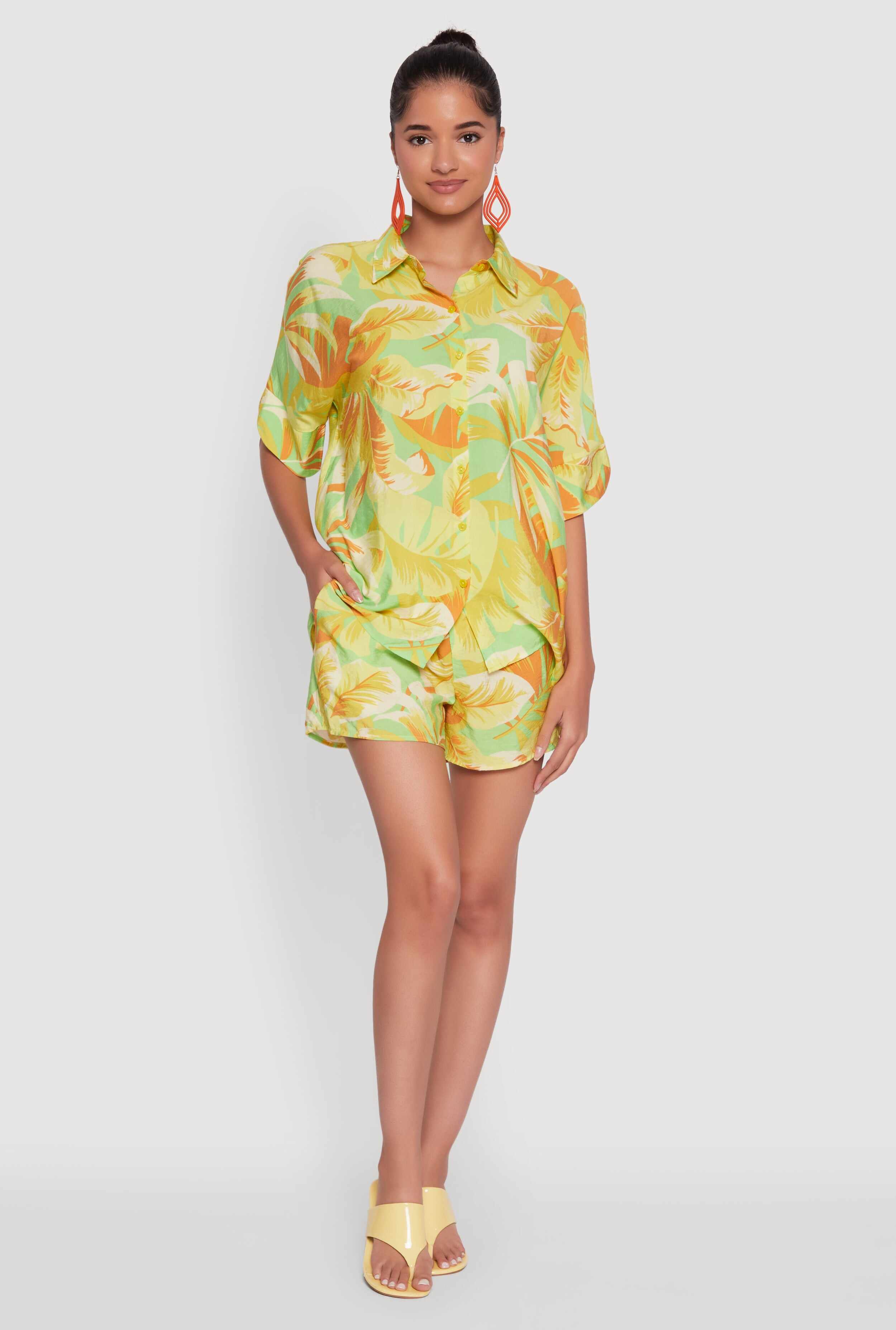 Trendy Leaf Print Crepe Knit Button Front Shirt