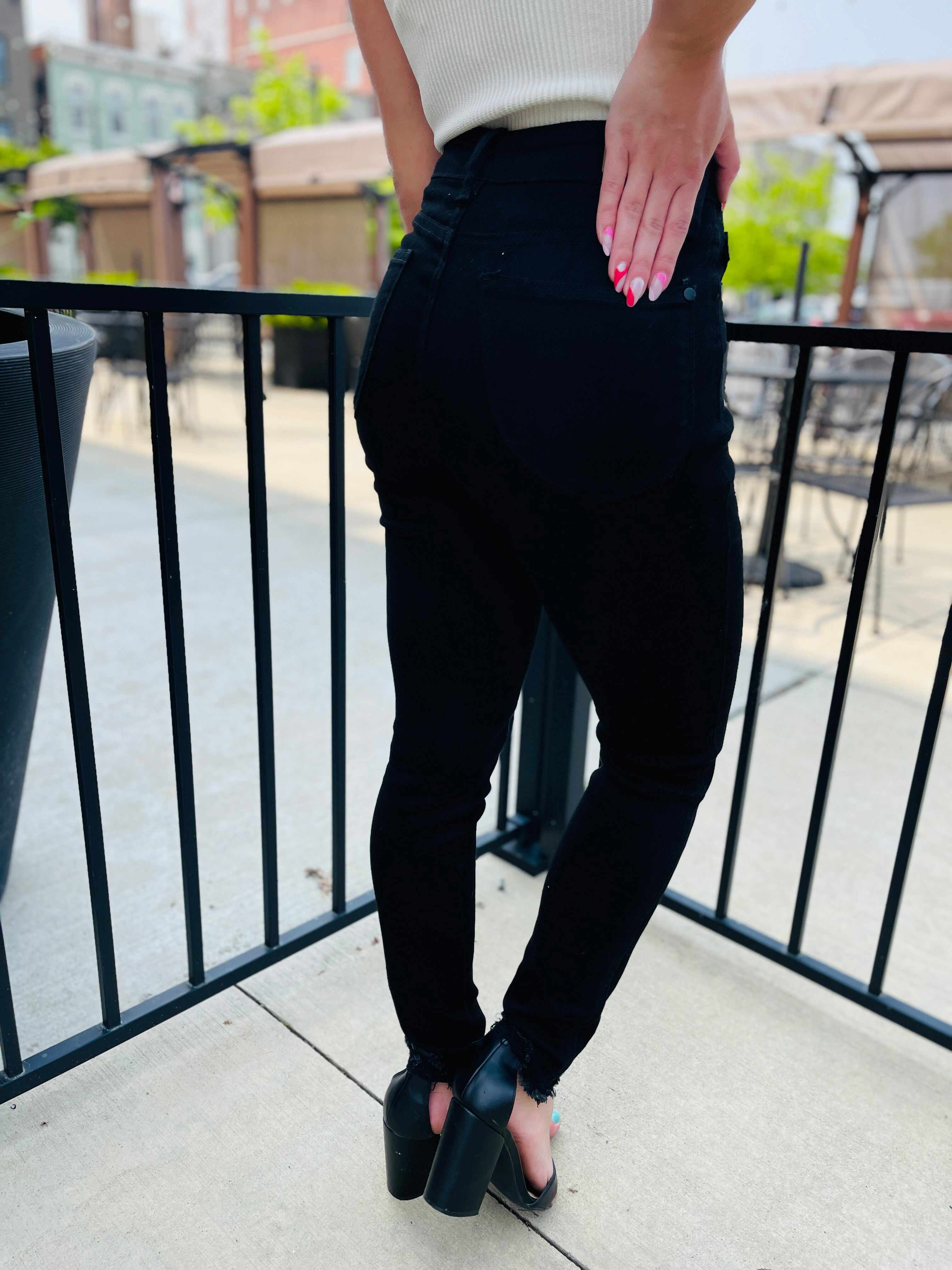 MARKDOWNS! Tummy Control Black Skinny Jeans in Reg/Curvy Fifth Restock!