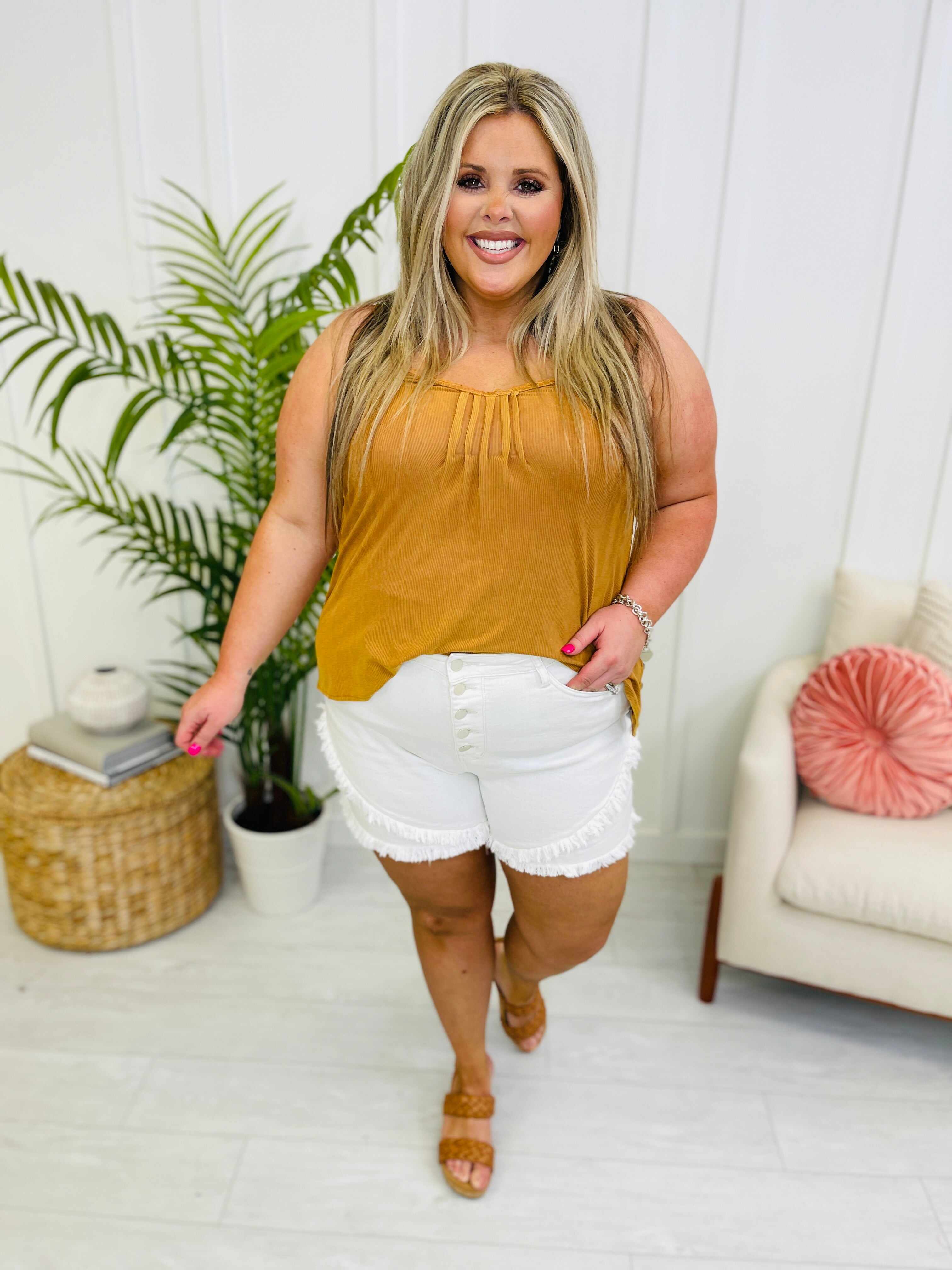 REG/CURVY Pretty Fly Tulip Hem Shorts