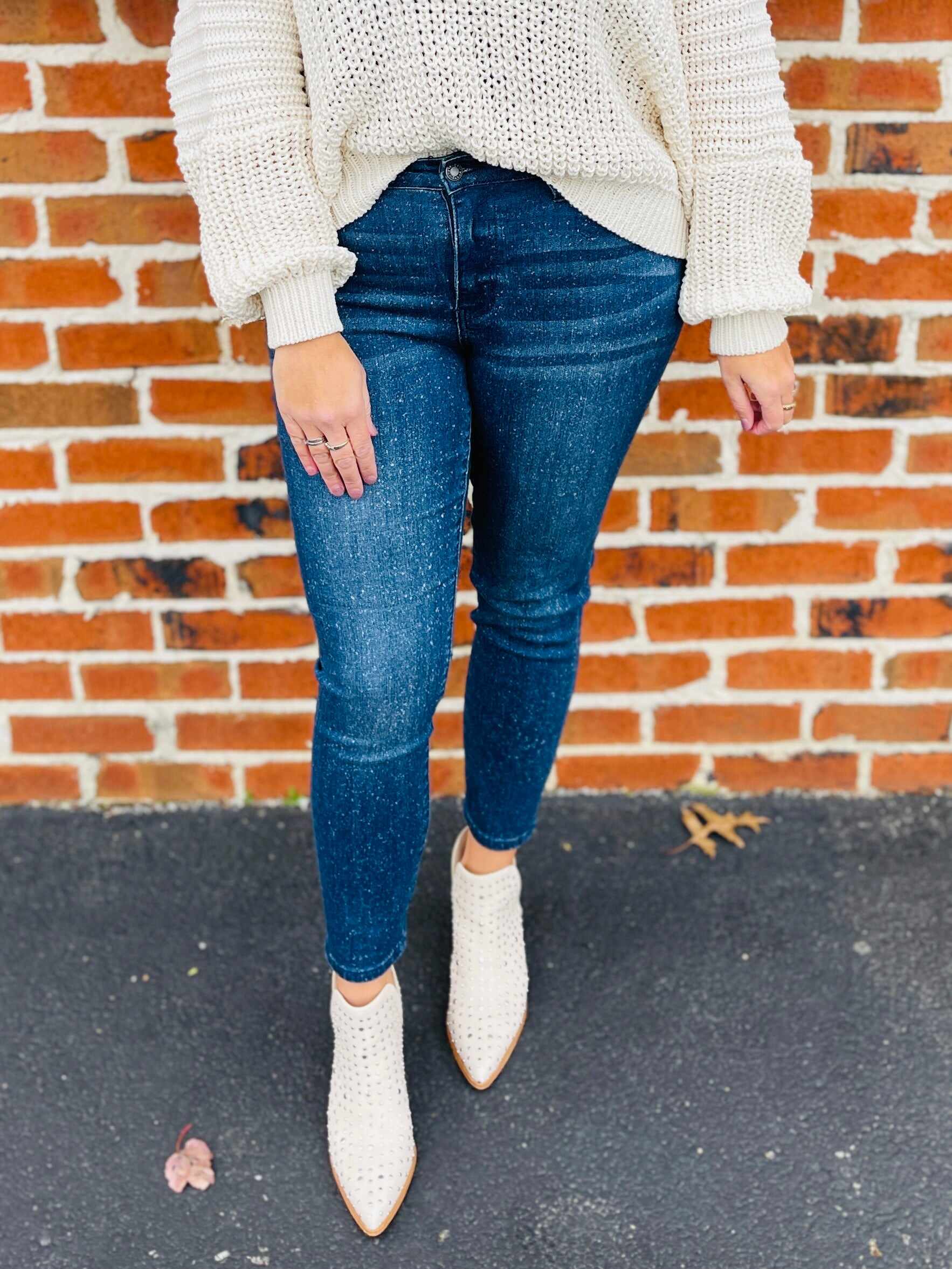 Plus/Reg BLEACH, PLEASE! First Ever Nondistressed Bleached Relaxed Fit Jeans