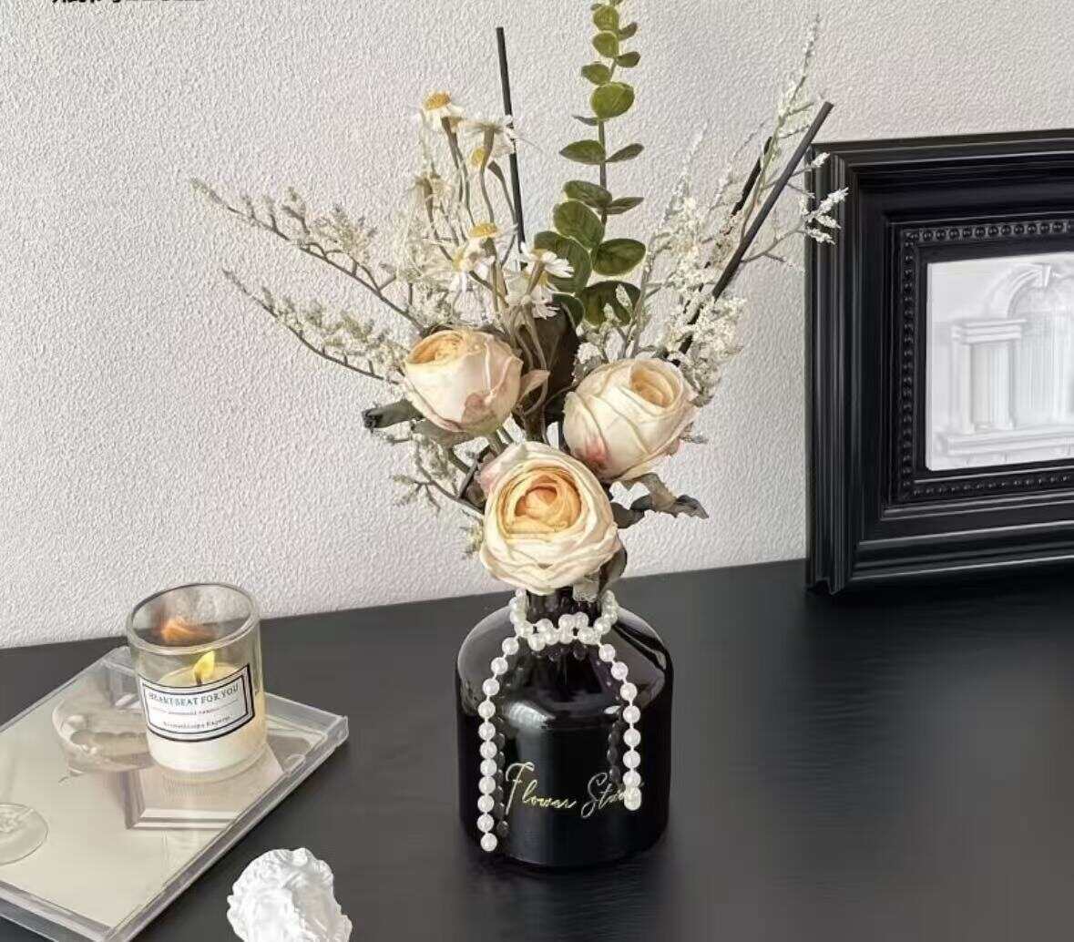 Dried Flower Aromatherapy Diffuser with Black Glass Vase & Pearl Chain, Decorative Home Fragrance Ornament for Bedroom & Living Room