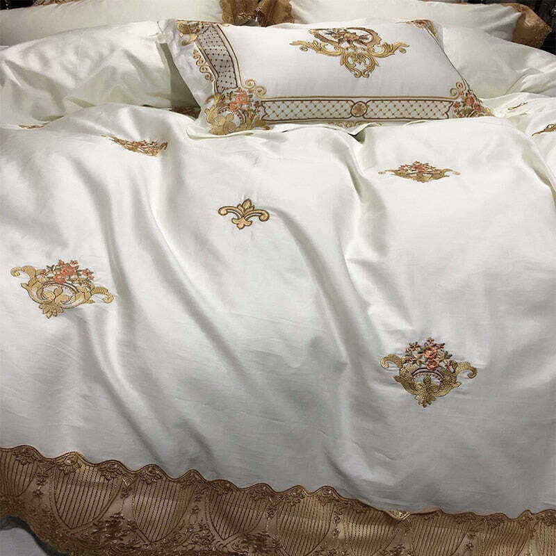 Cushy Spot Luxury Bedding Set