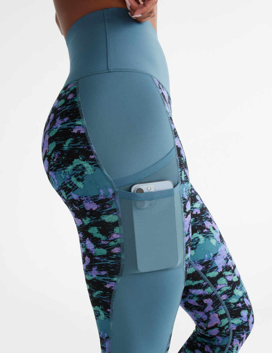 Stashable High Rise Legging