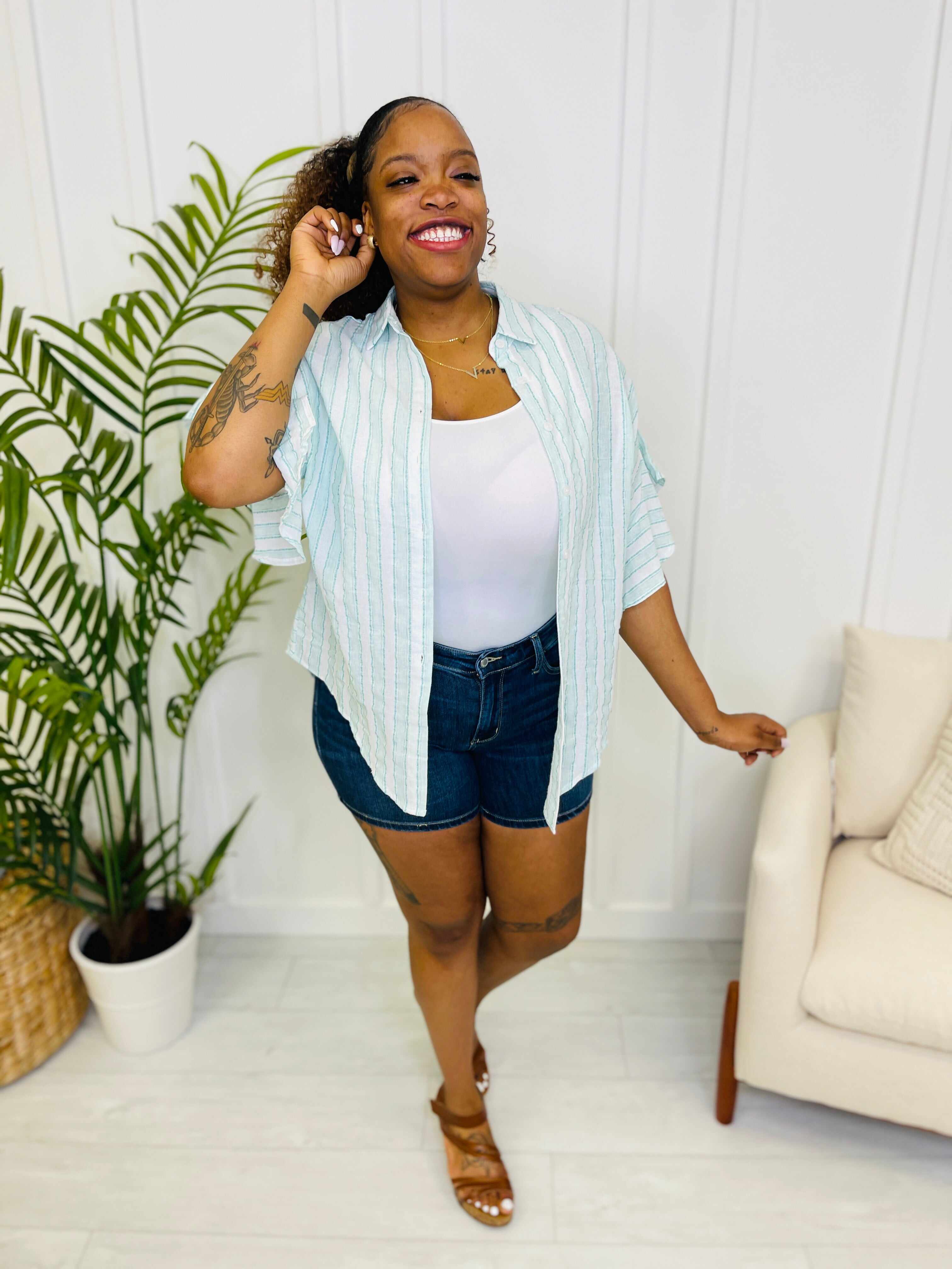 Plus/Reg Sweet Summertime Mid Rise Dark Wash Shorts