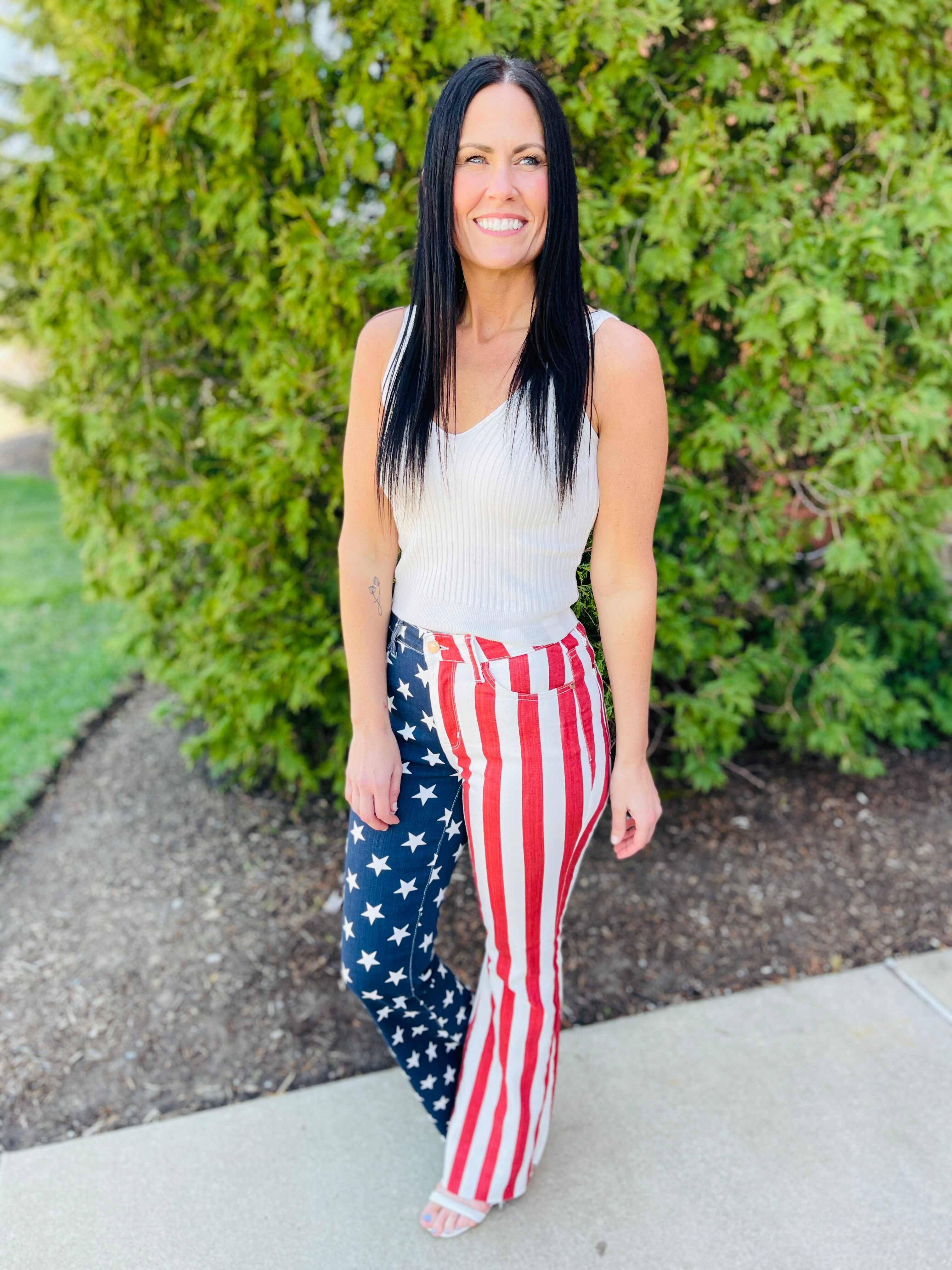 REG/CURVY Star Spangled Babe Flare Jeans