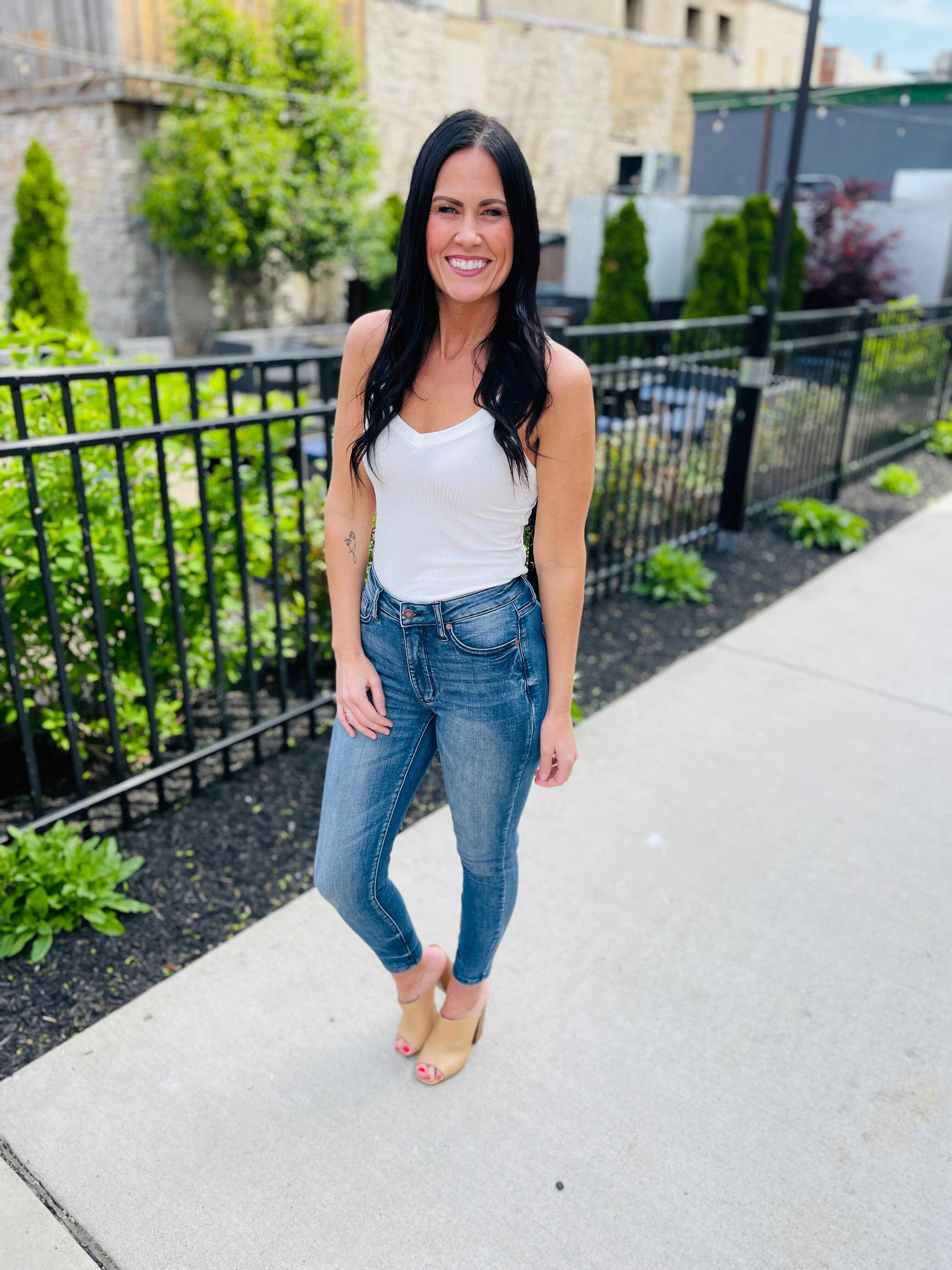 Tummy Control Skinny Jeans in Reg/Curvy Total Infatuation Restock