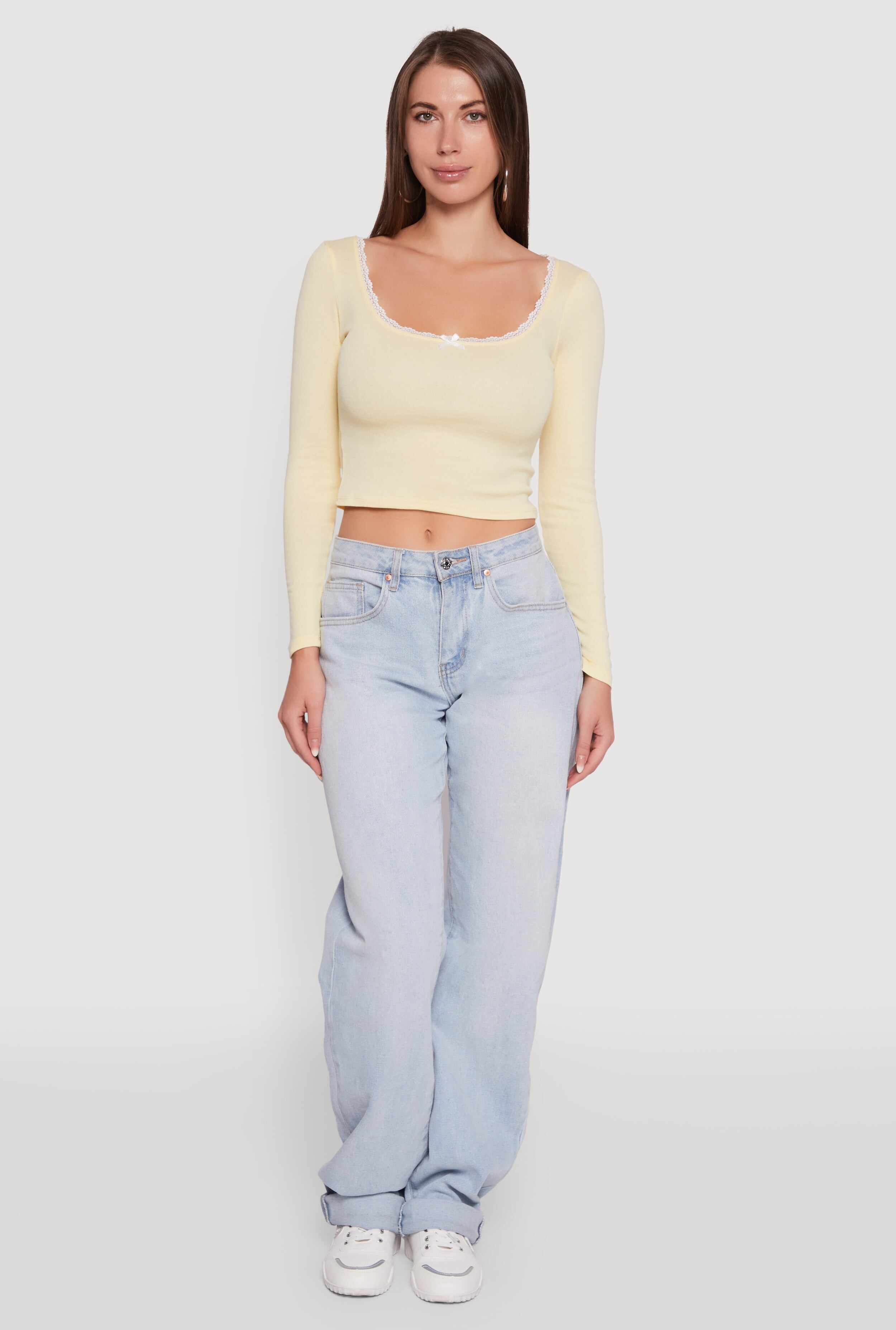 Lace Detail Scoop Neck Long Sleeve Crop Top