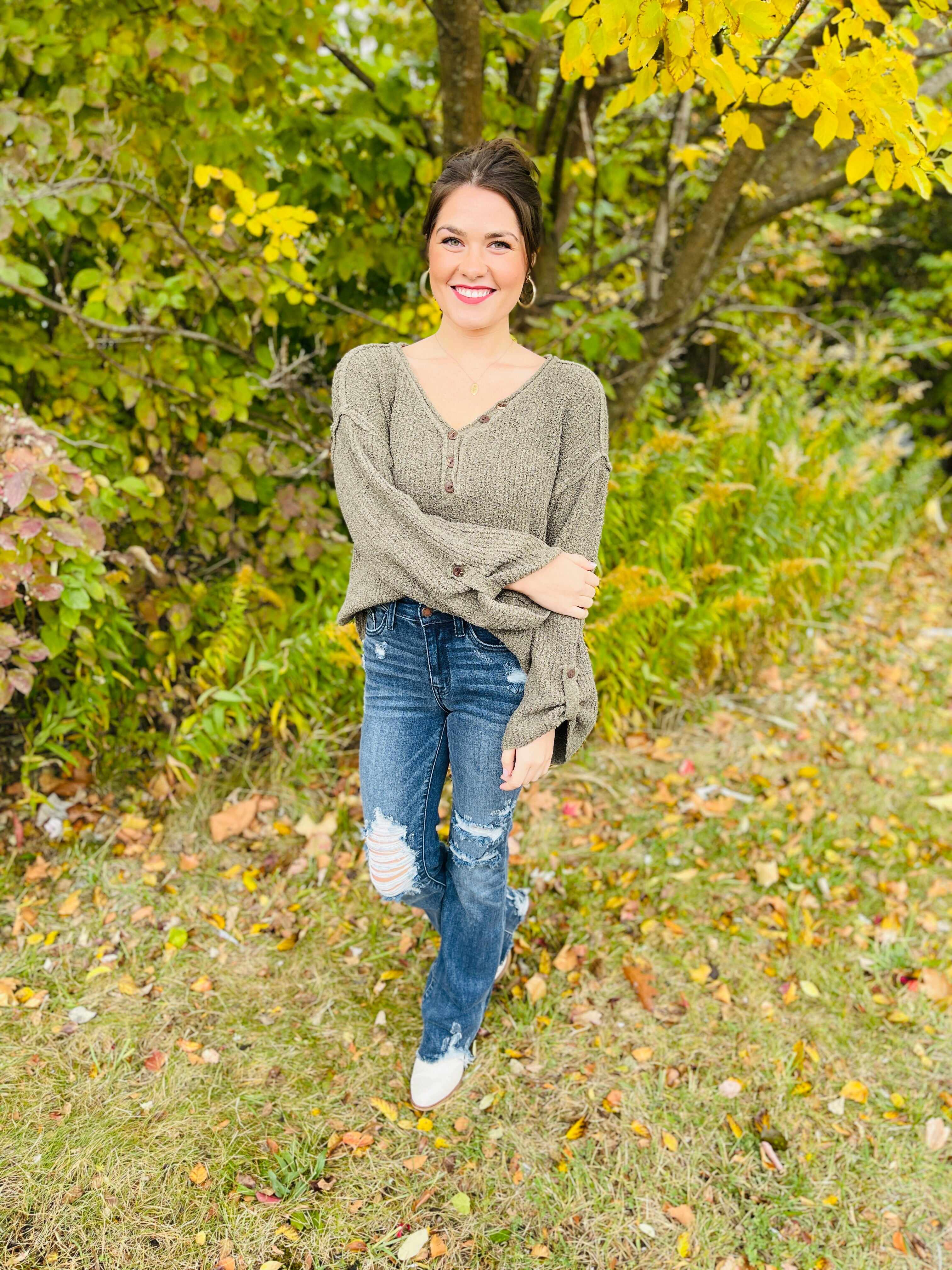 Plus/Reg Best Distressed Midrise Bootcut Jeans