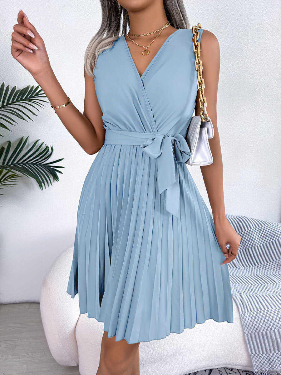 🔥Summer Arrivals🌟Women's Sleeveless V-neck Solid Color Lace Up Pleated Mini Dress