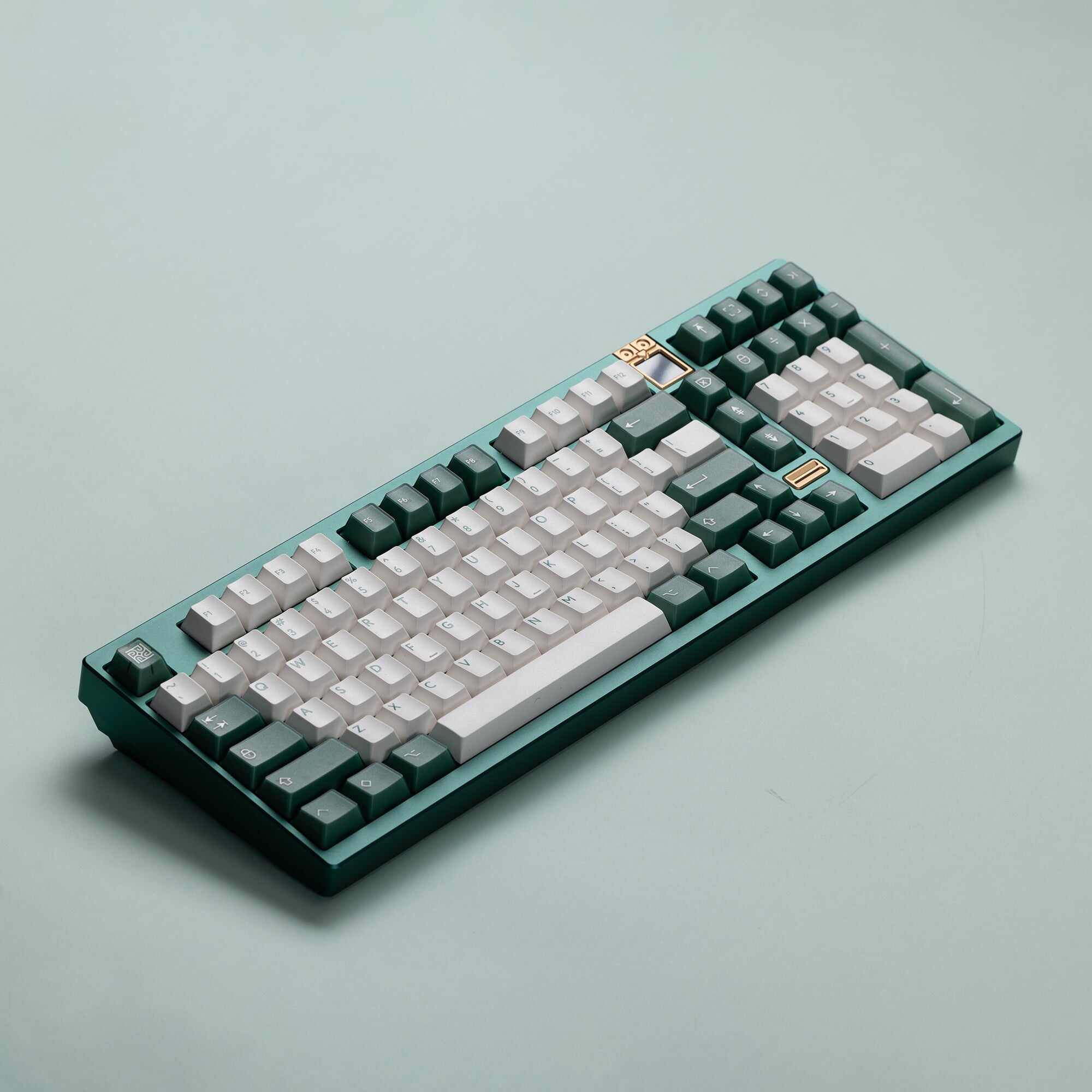 Ready to use Athena 1800 Anodized Pine green with Doubleshot Keycaps