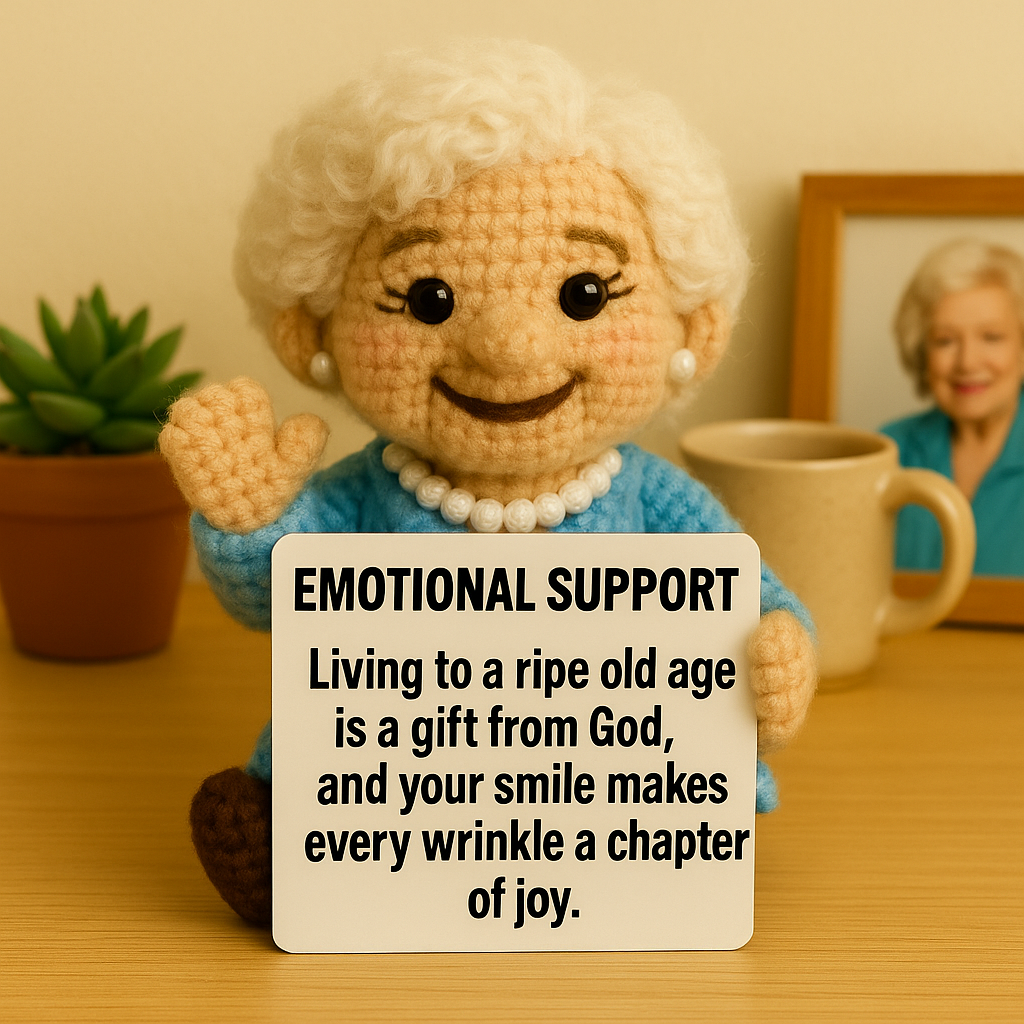 Emotional Support Starlets ：Betty White
