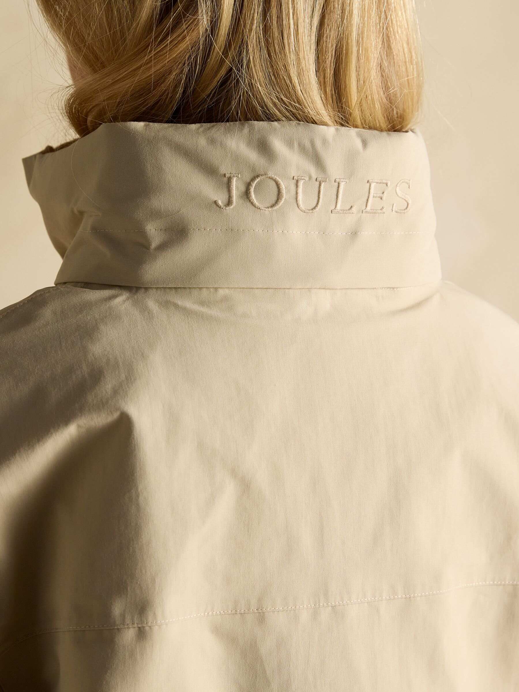 Hove Stone Waterproof Windbreaker With Packable Hood