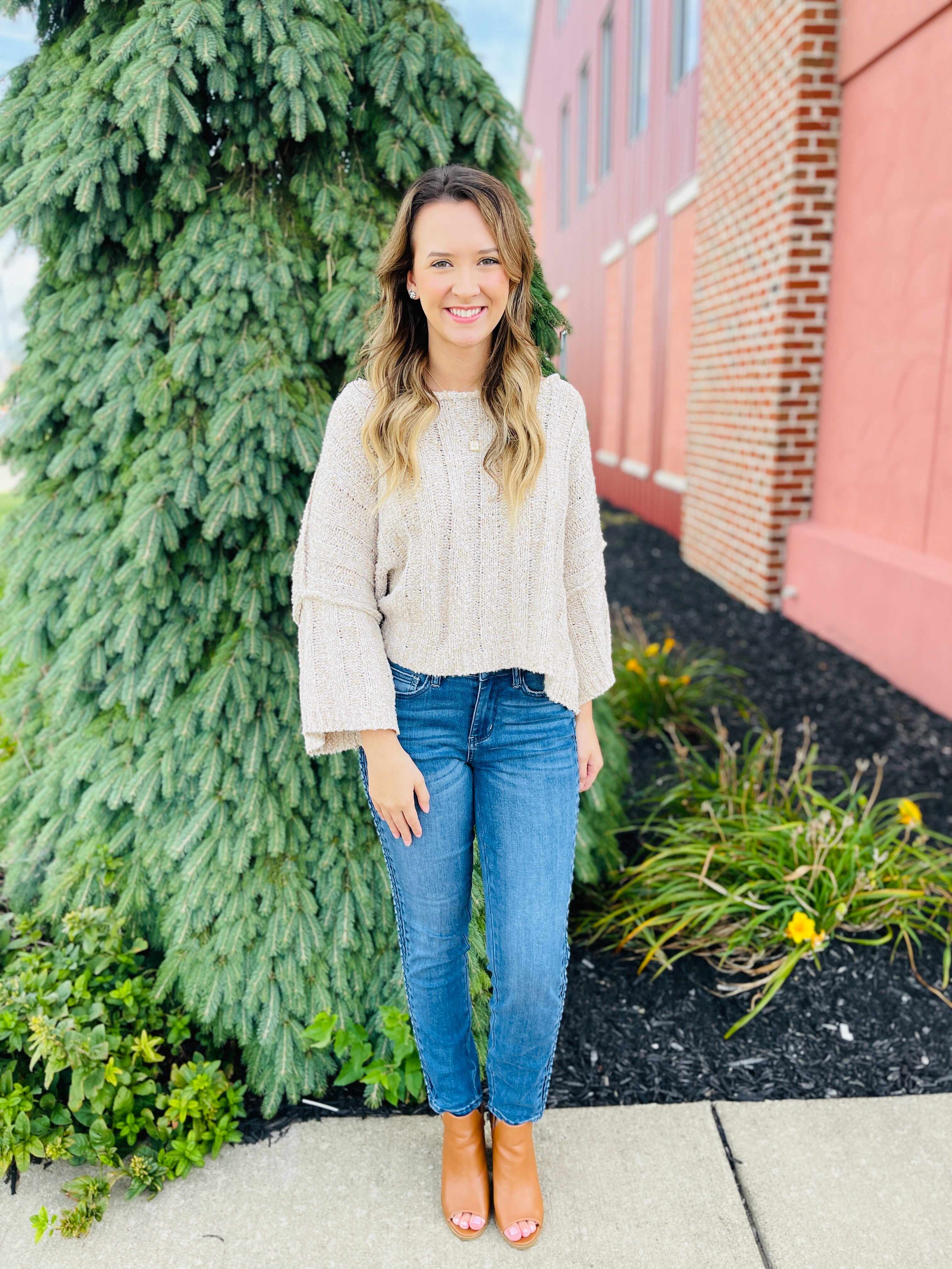 Plus/Reg Mid Rise Braided Beauty Relaxed Fit Jeans