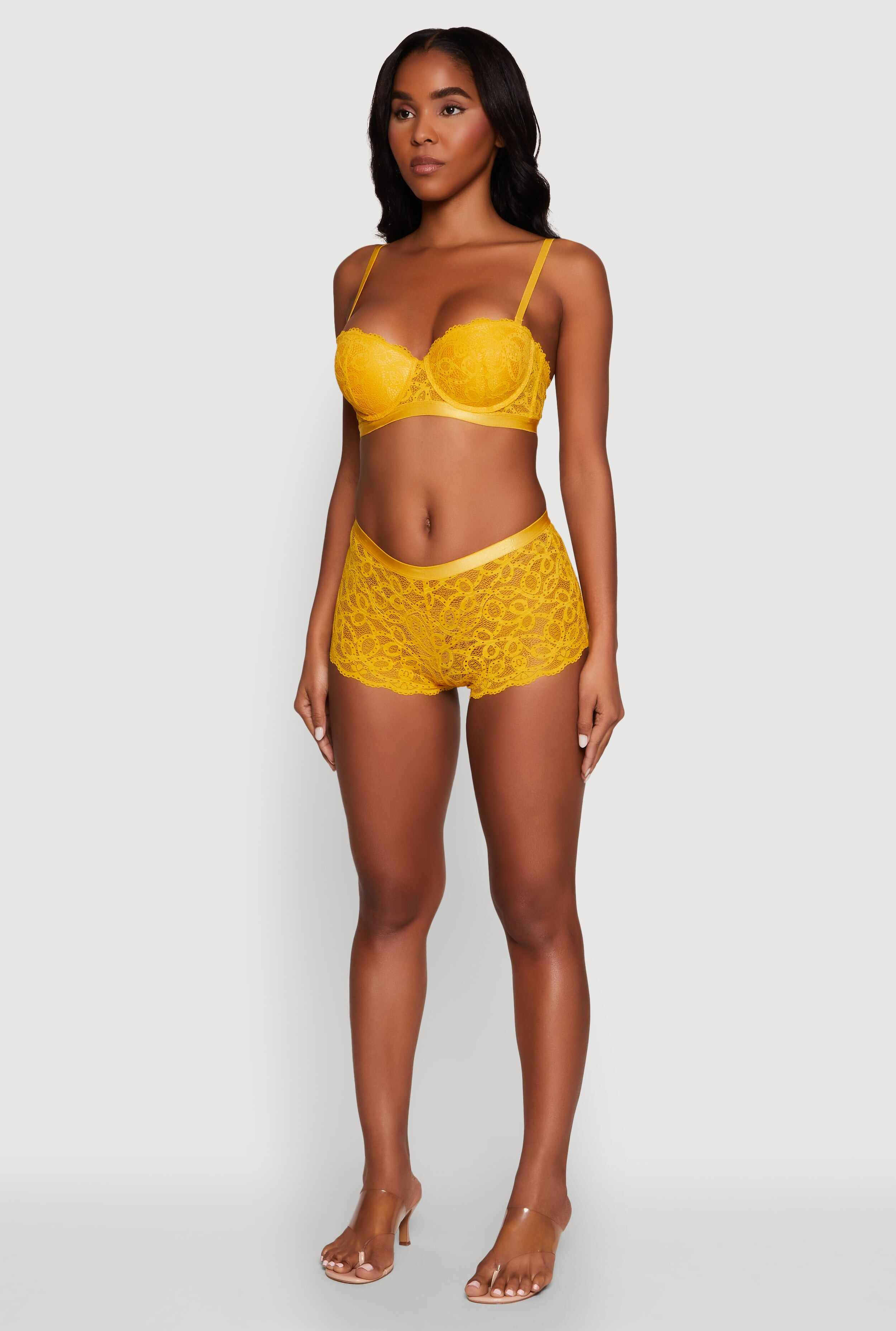 Trendy Scalloped Patterned Lace Push Up Bra