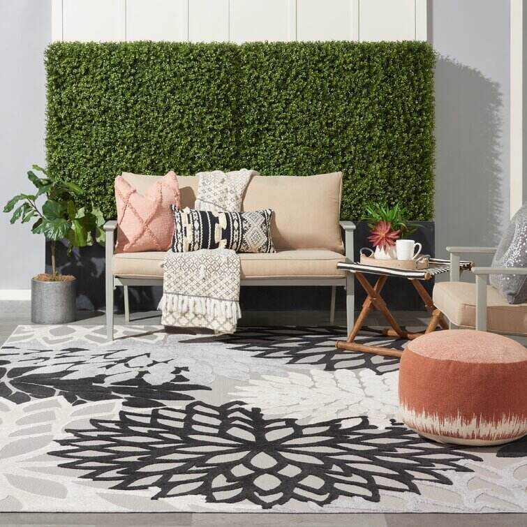 Miraloma Green/Red/Orange Indoor/Outdoor Rug