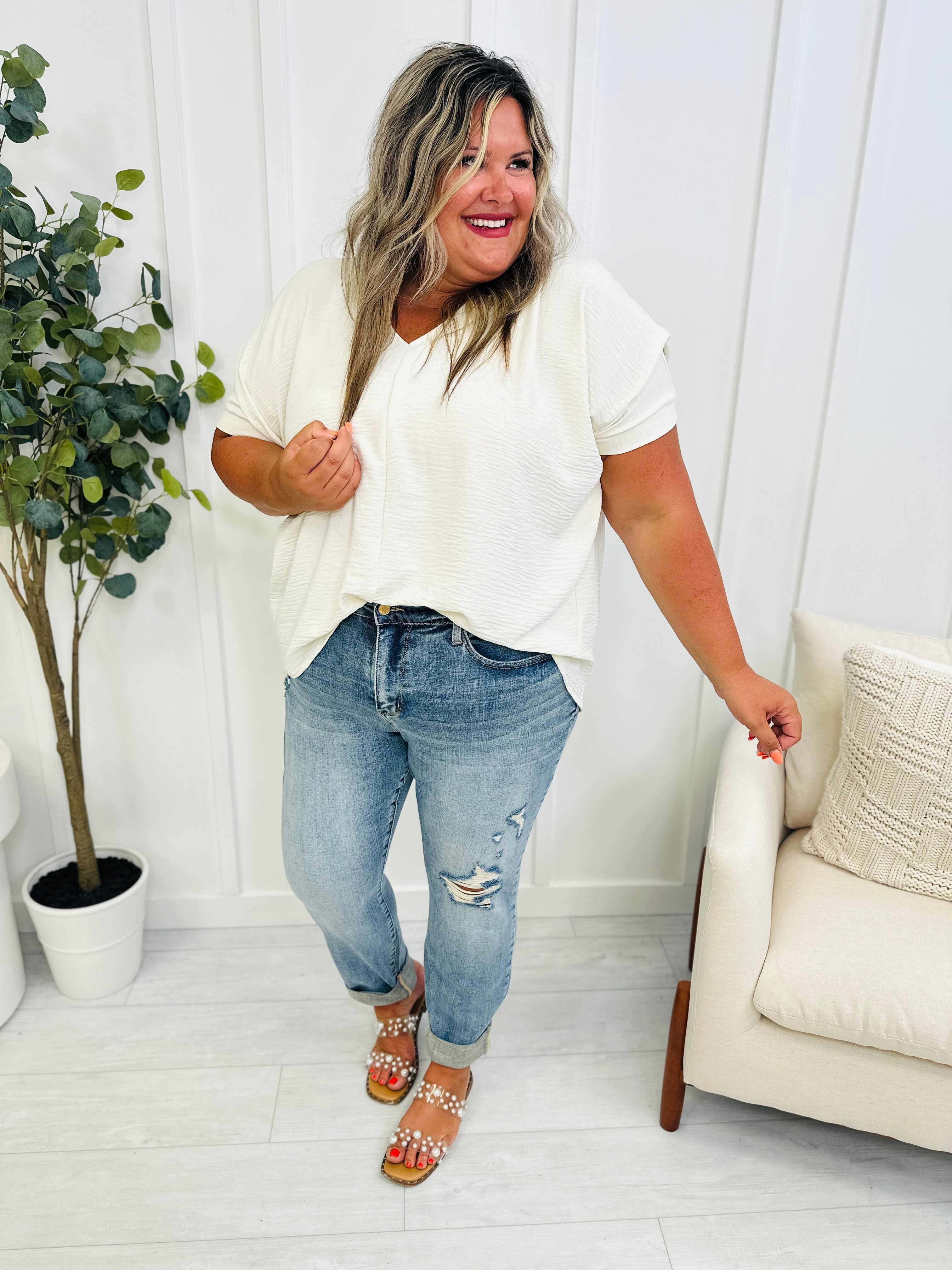 REG/CURVY Long Lost Boyfriend Mid Rise Long Inseam Boyfriend Jeans