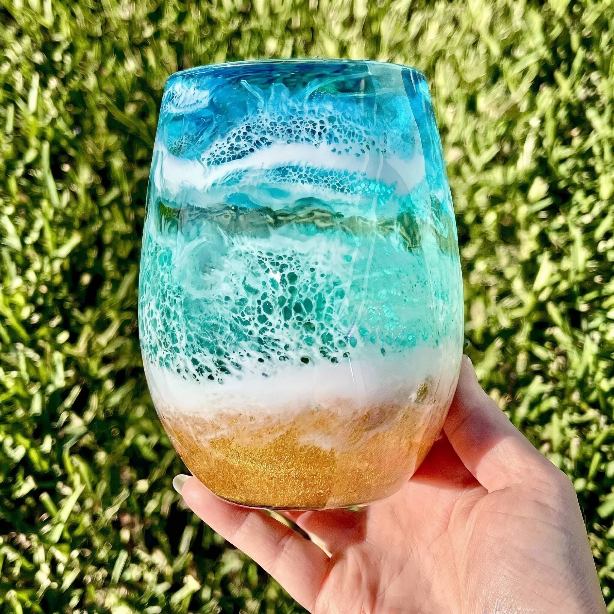 🌊 Ocean Wave Oceanfront Stemless Glass