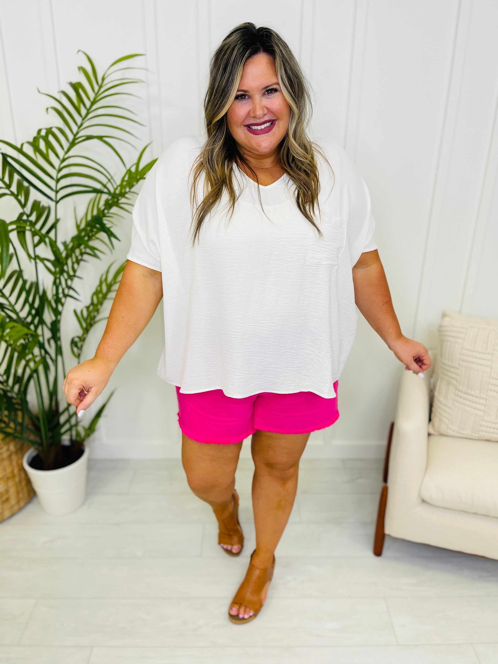 REG/CURVY Barbie Girl Hot Pink Shorts