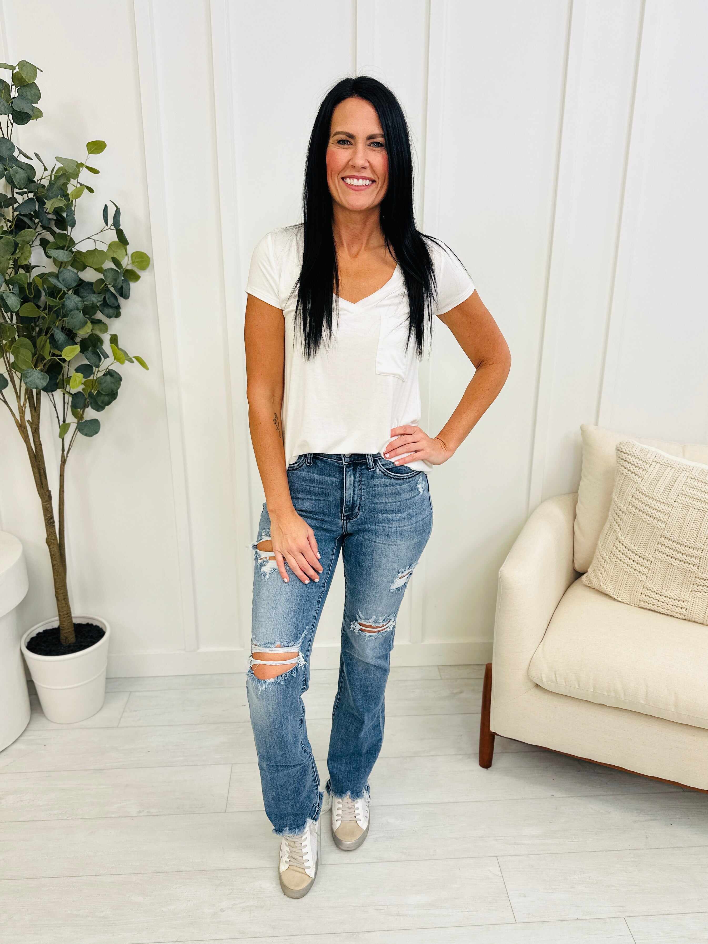 REG/CURVY Get Something Straight Mid Rise Jeans