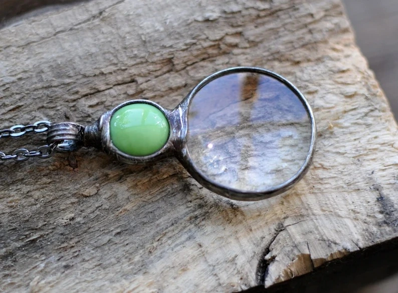 Grands Loupe Pendant Necklace Gift