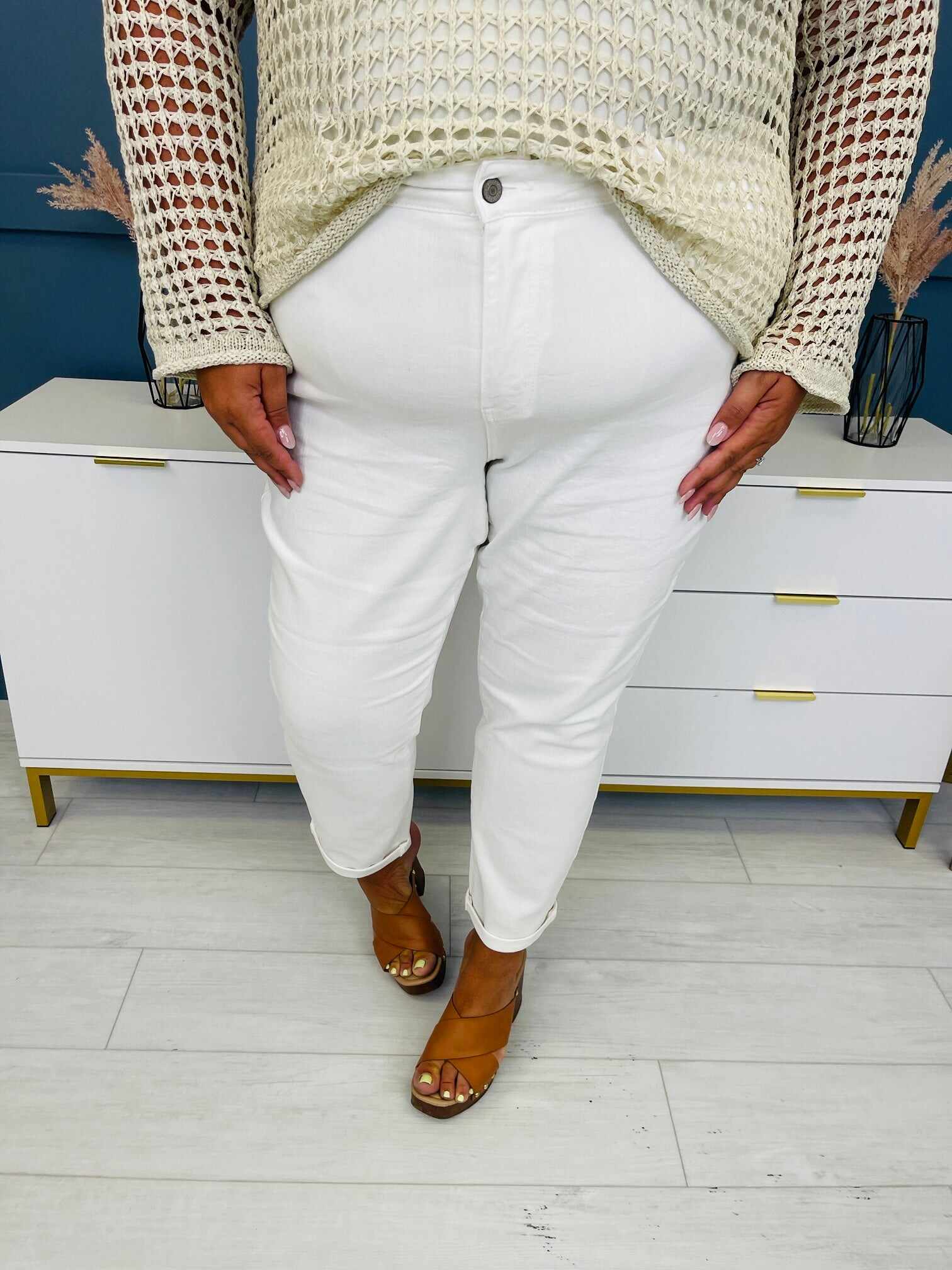REG/CURVY Perfect Match White Double Cuff Boyfriend Jeans
