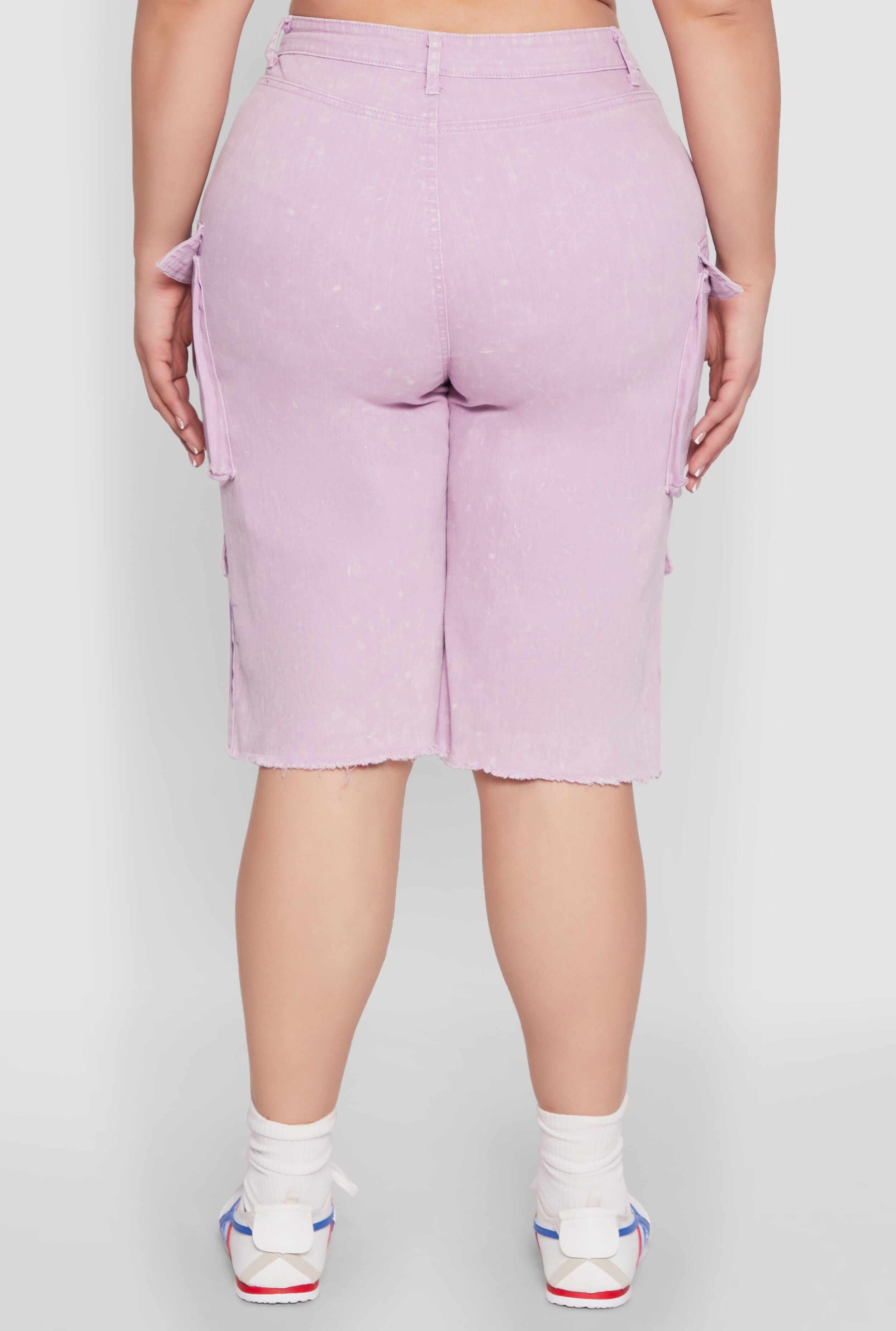 Plus Size Daisy Acid Wash Cargo Bermuda Shorts