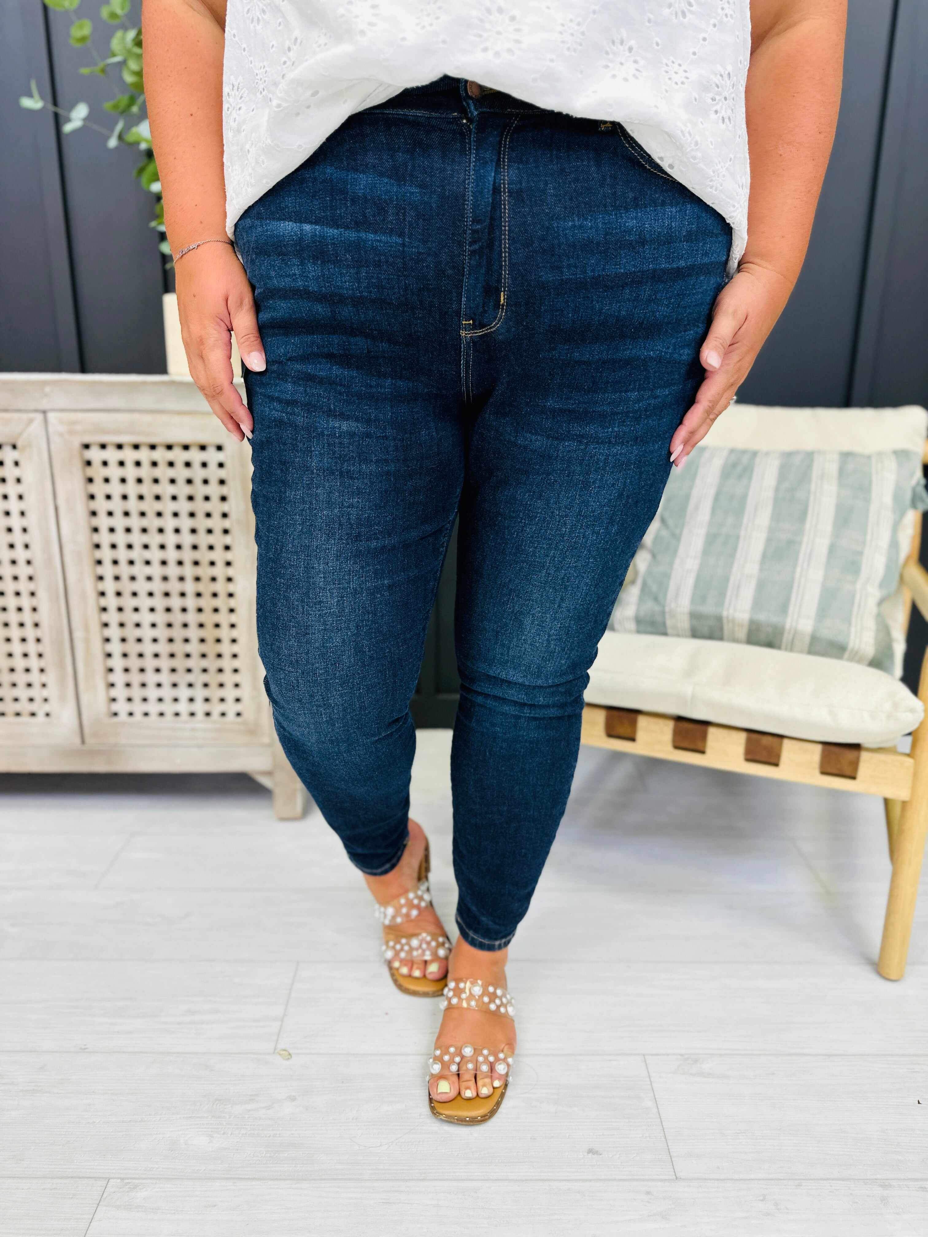 Restock! BEST SELLER! PLUS/REG The Holy Grail of Nondistressed Skinny Jeans