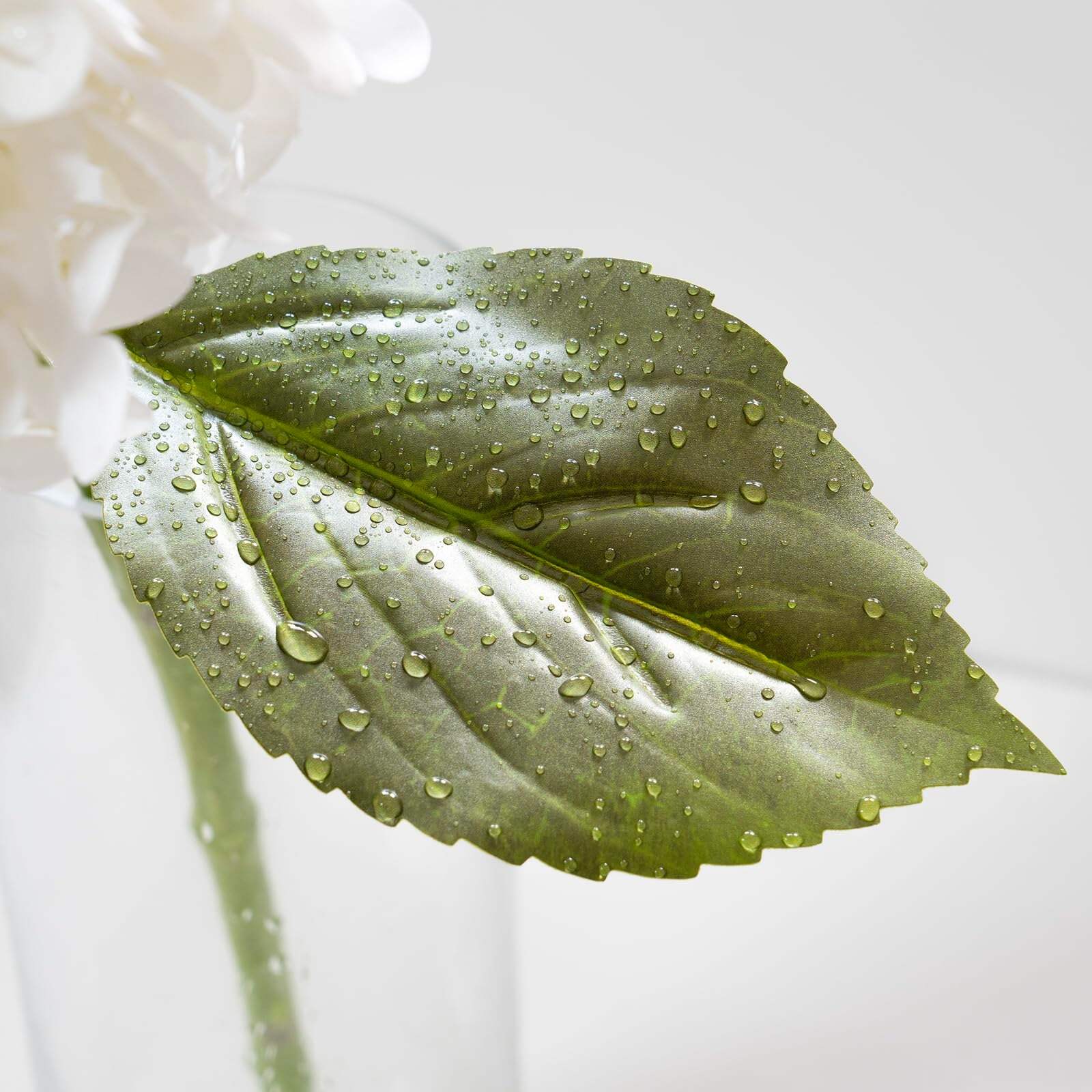 🔥On Sale🔥22 inch Lifelike Artificial Hydrangeas - UV resistant, Waterproof，Windproof