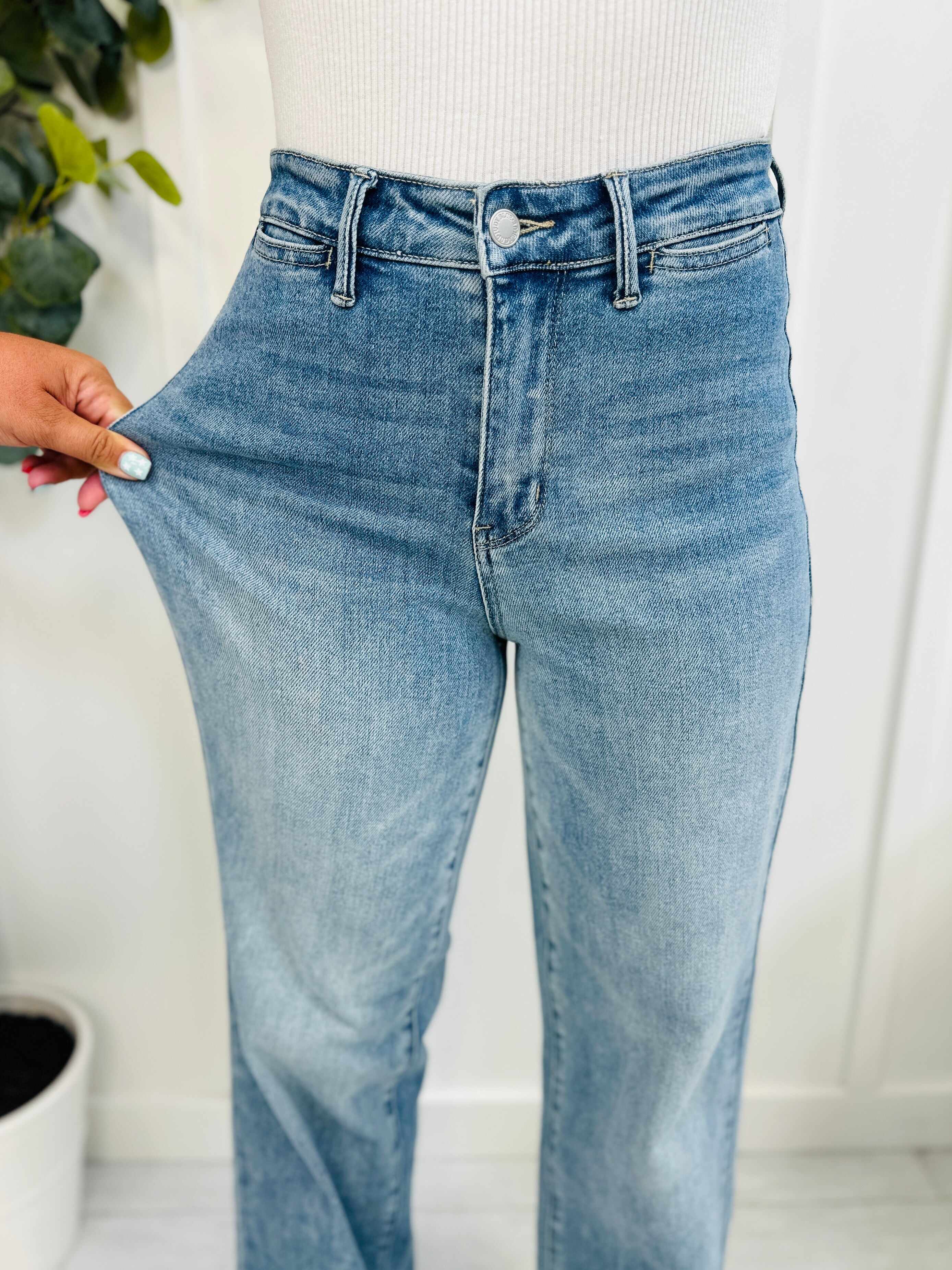 REG/CURVY Stand By Me Wide Leg Trouser Jeans