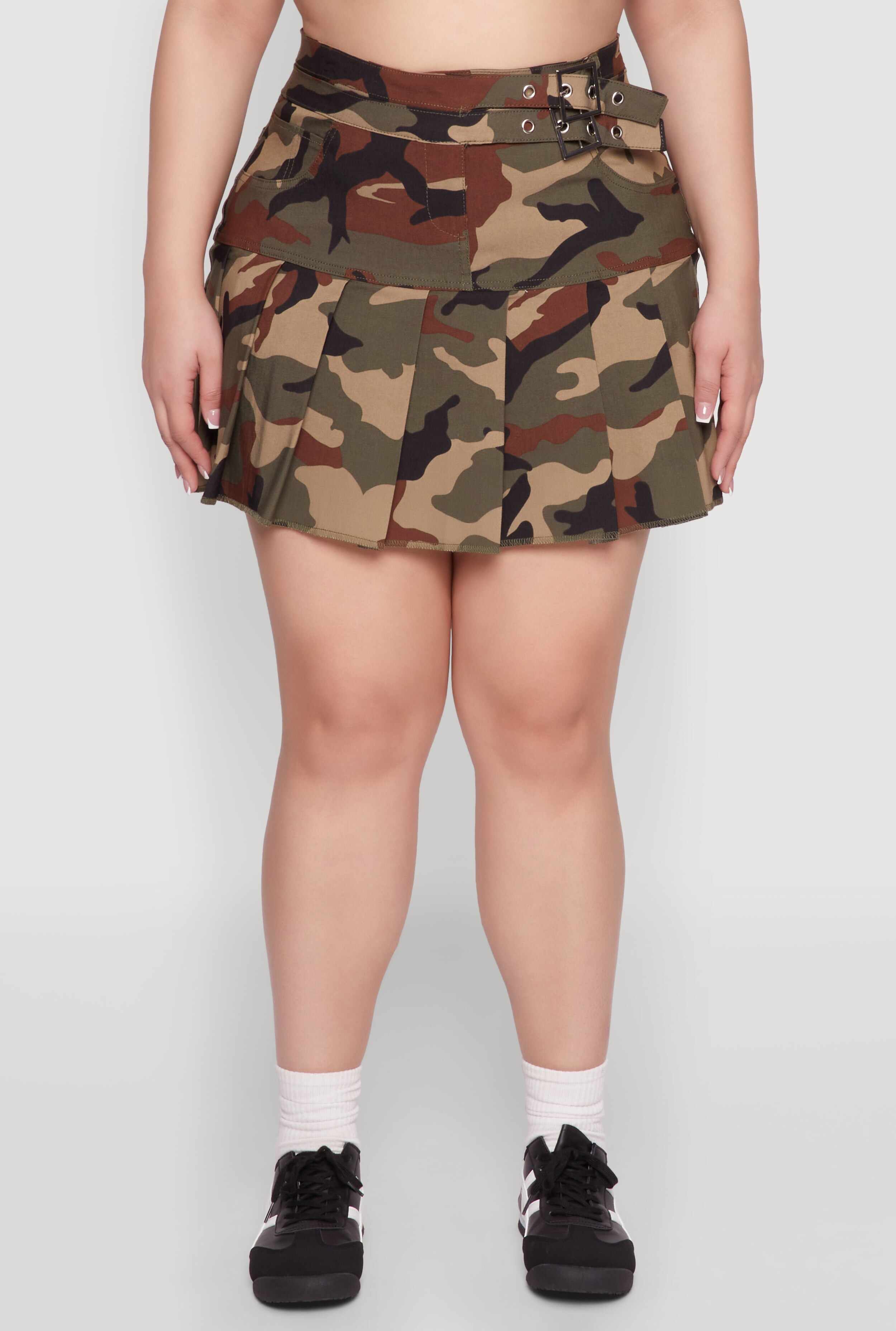 Plus Size Buckle Front Pleated Skirt