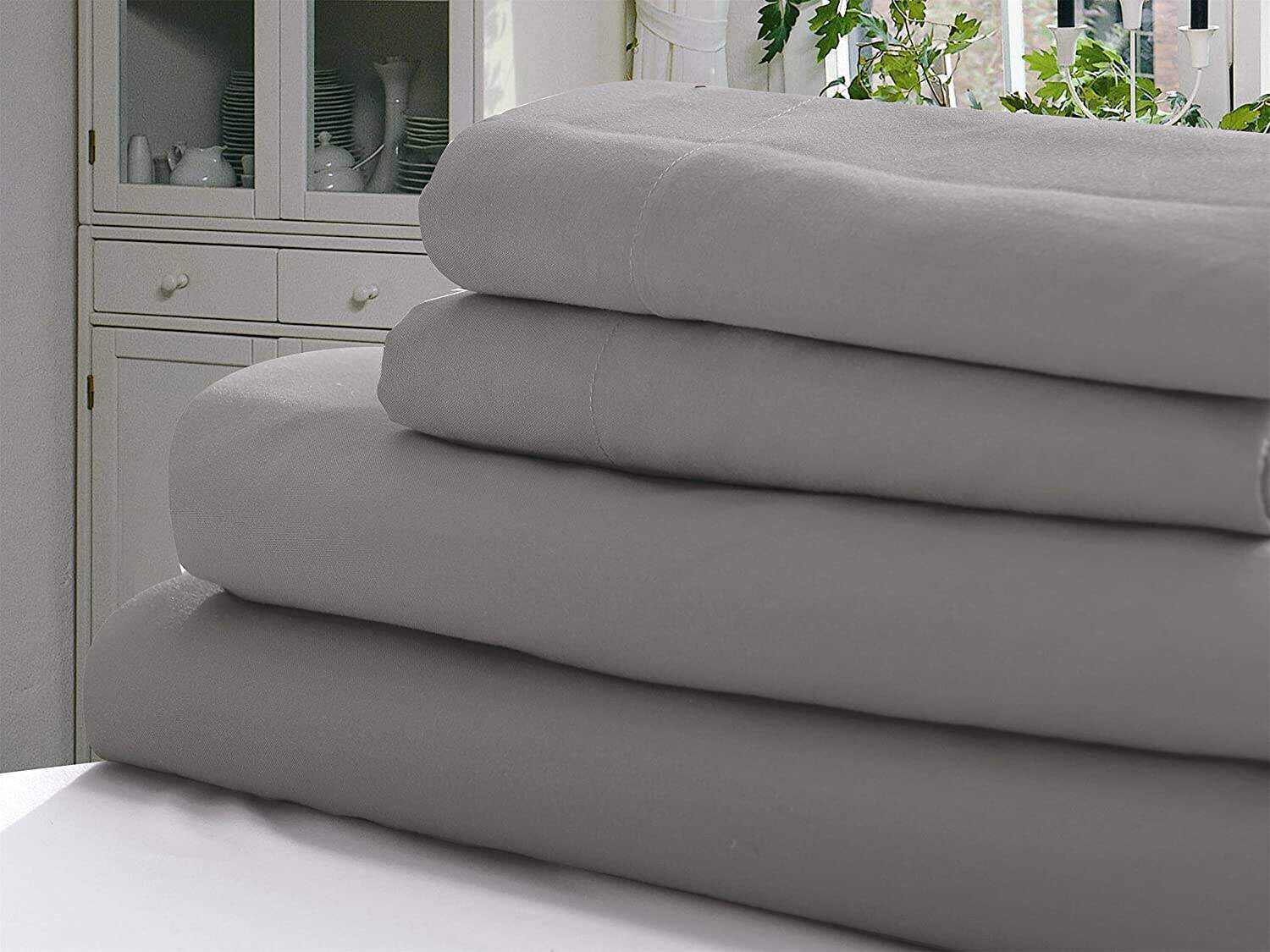 Duvet Cover Set 1800 Count Egyptian Cotton 3 Piece Luxury Soft 2 Pillow Shams. King Size