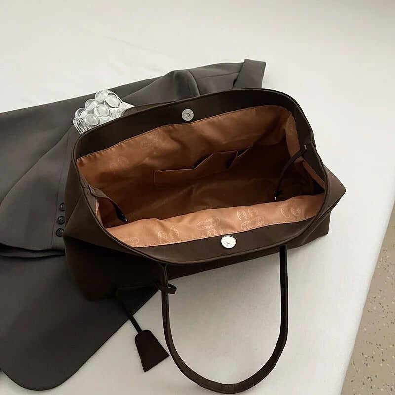 Kyadeeih | Stylish Tote Bag