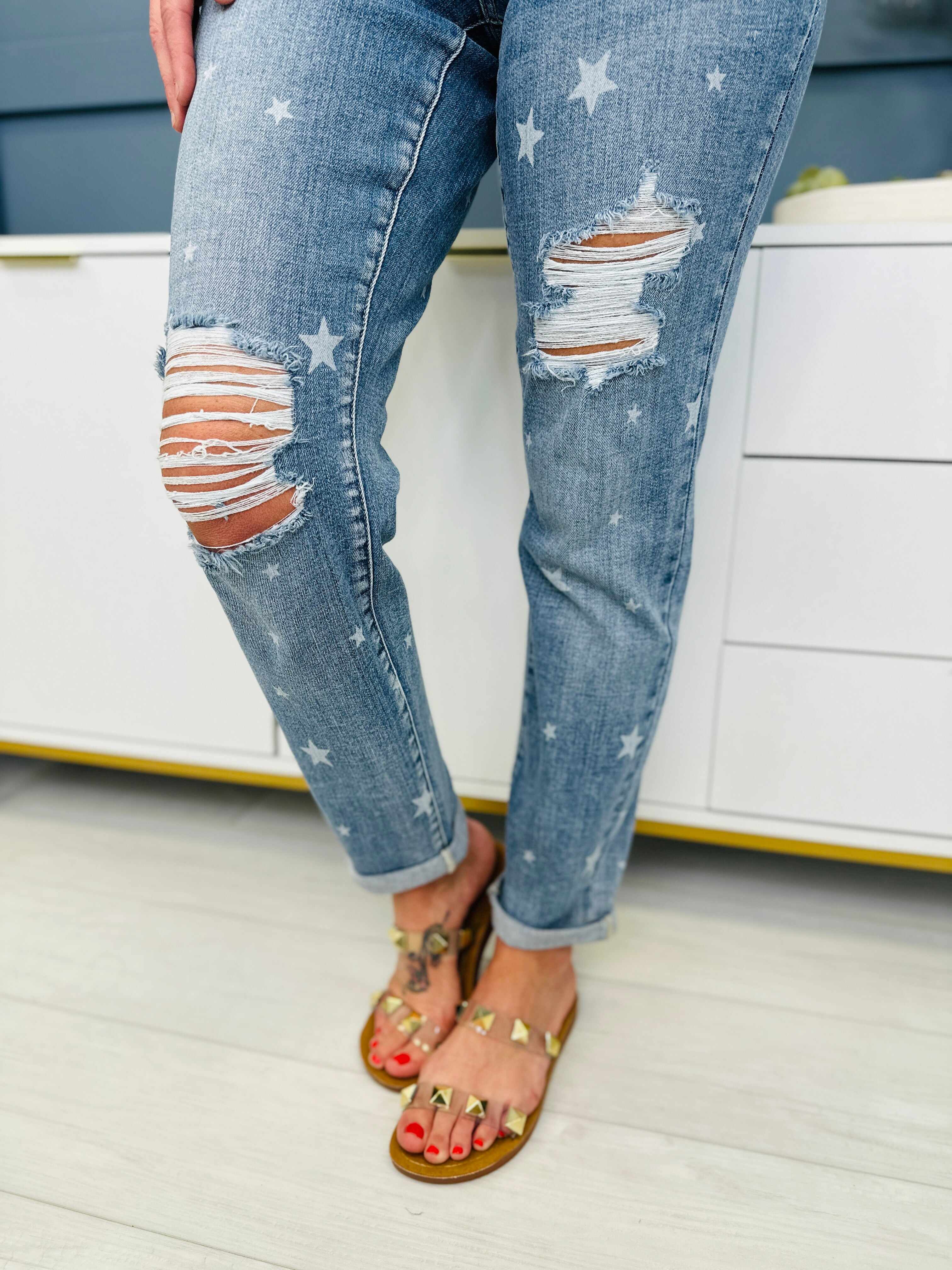REG/CURVY Be My Lucky Star Cuffed Boyfriend Jeans