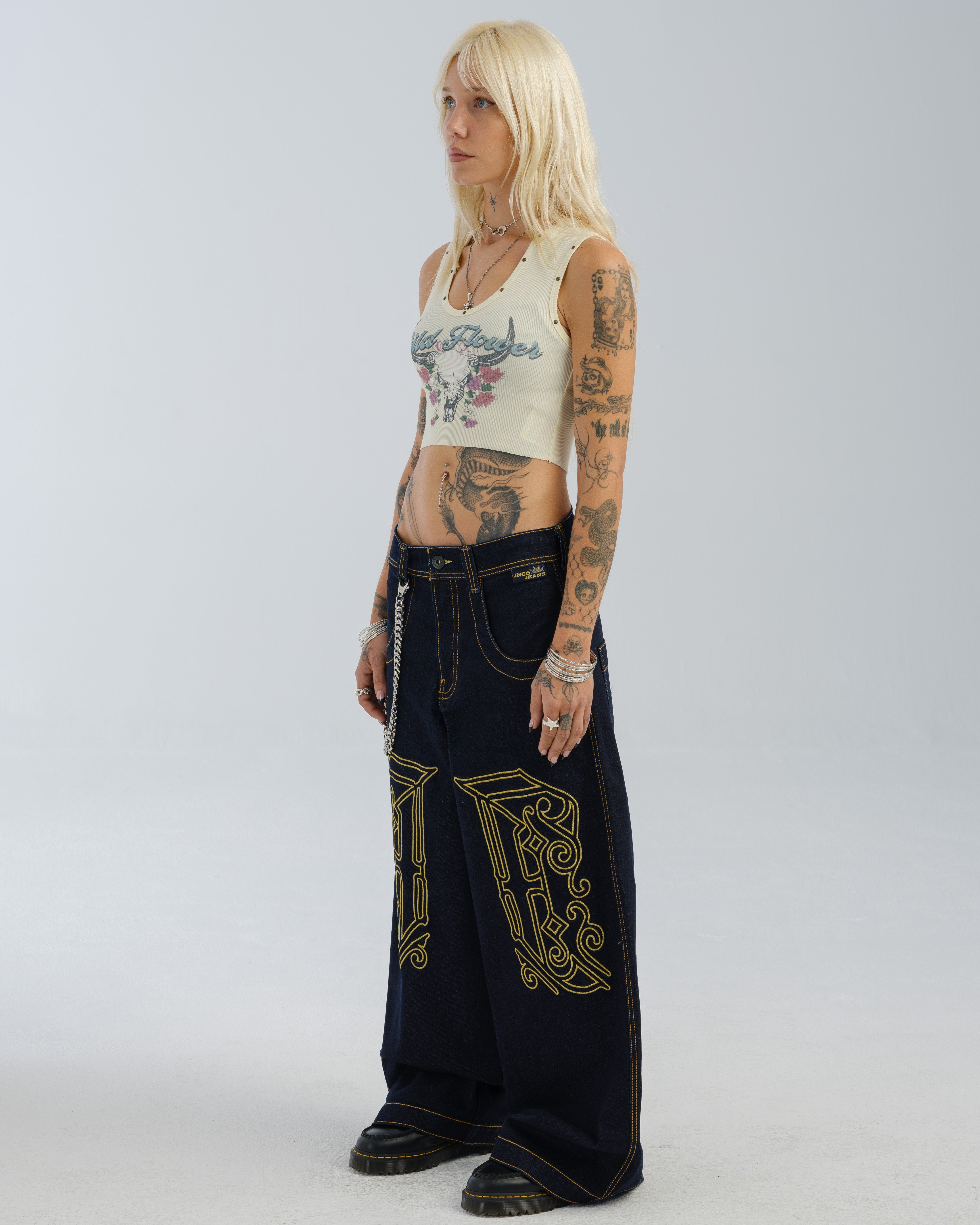 W1101 Royal Twin. 26