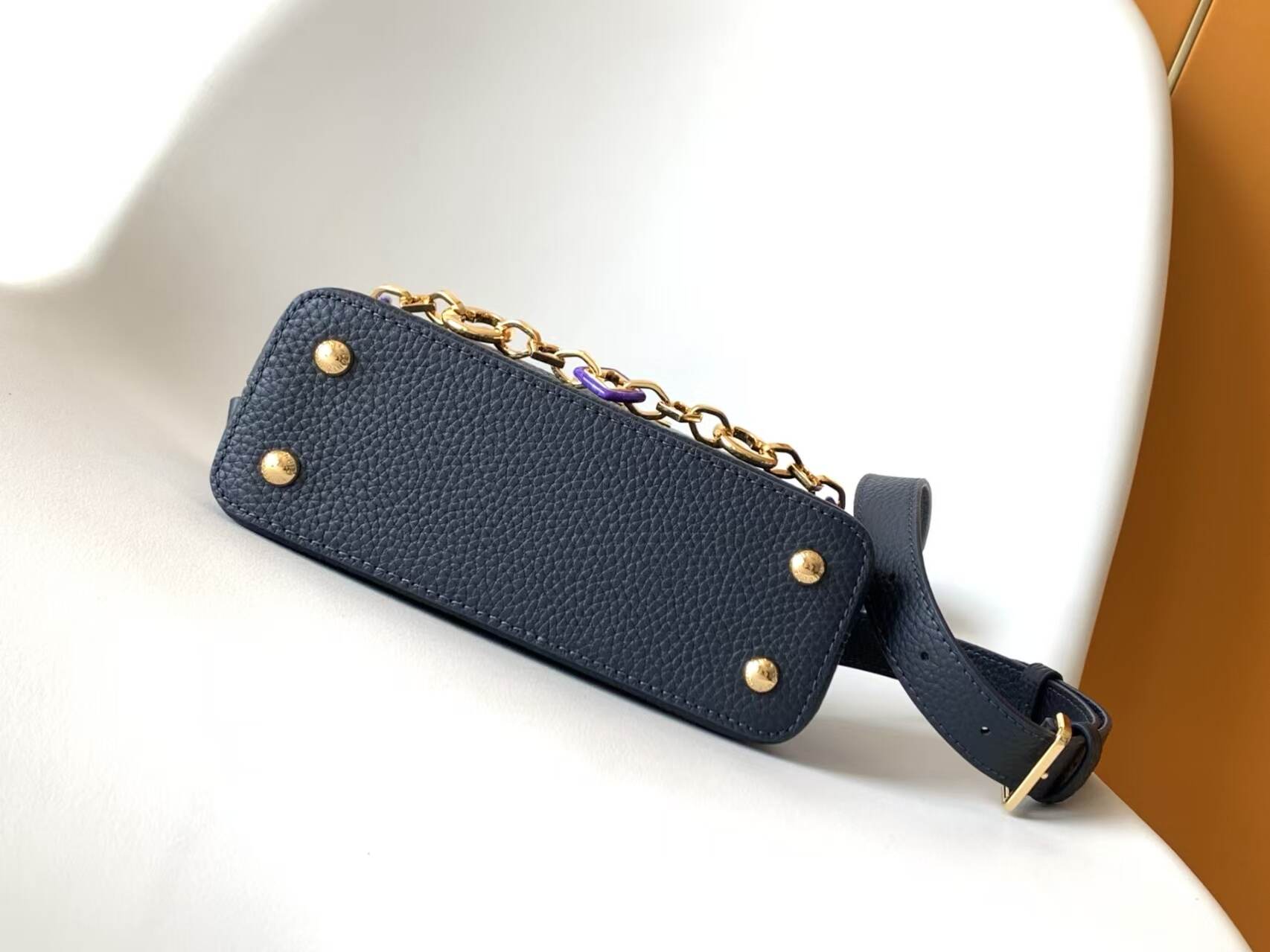 LV Capusines BB handbag shoulder bag with chain