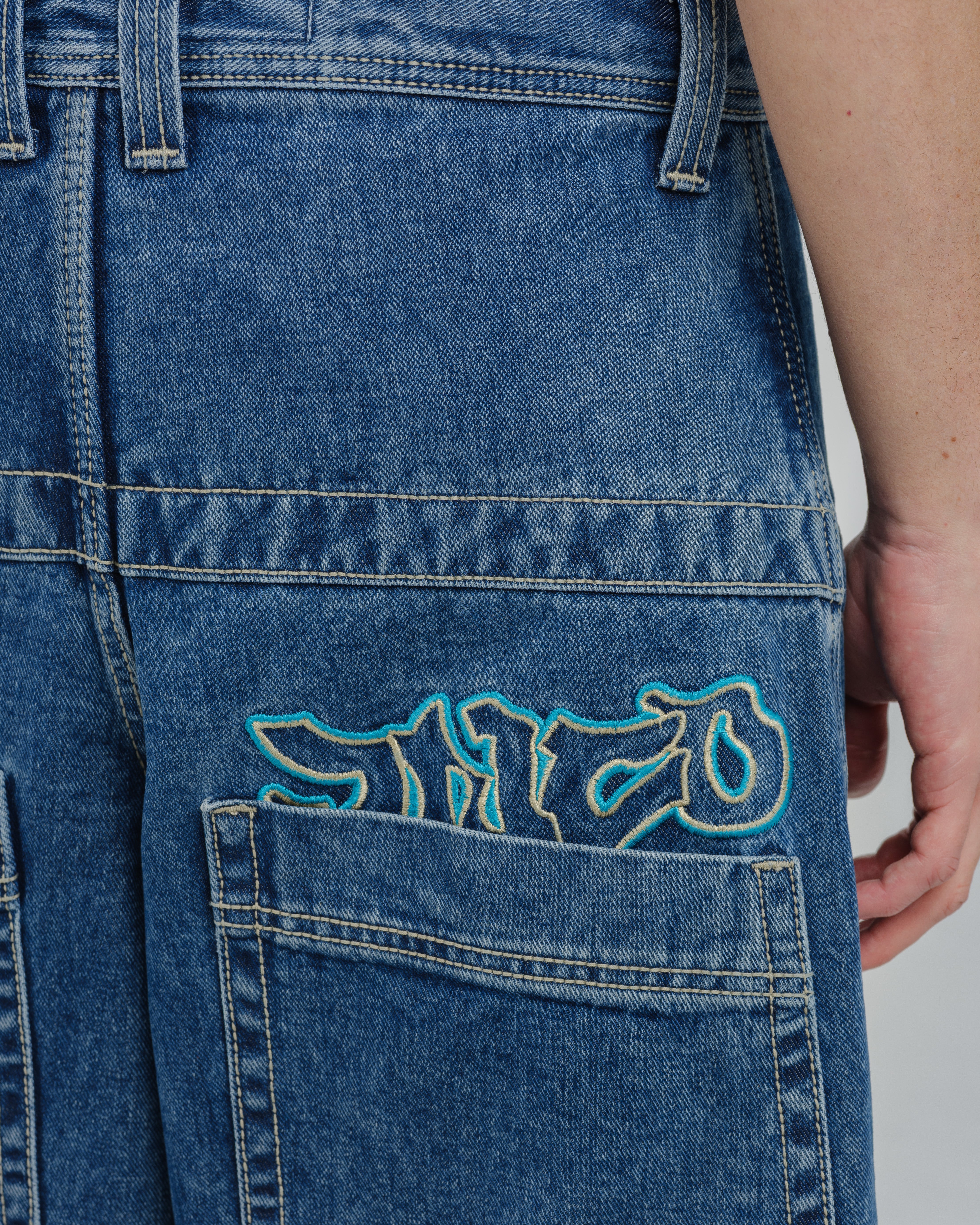 Artistical Uprising. 26