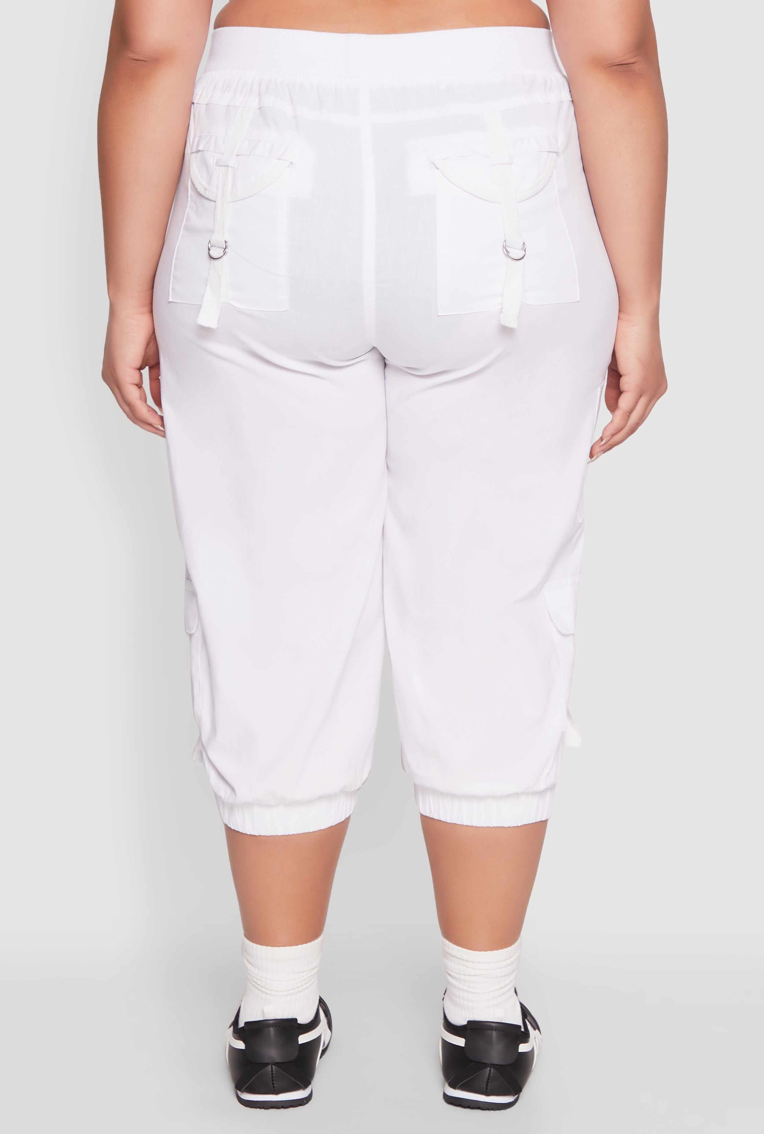 Plus Size Poplin D Ring Cargo Pocket Capri Pants