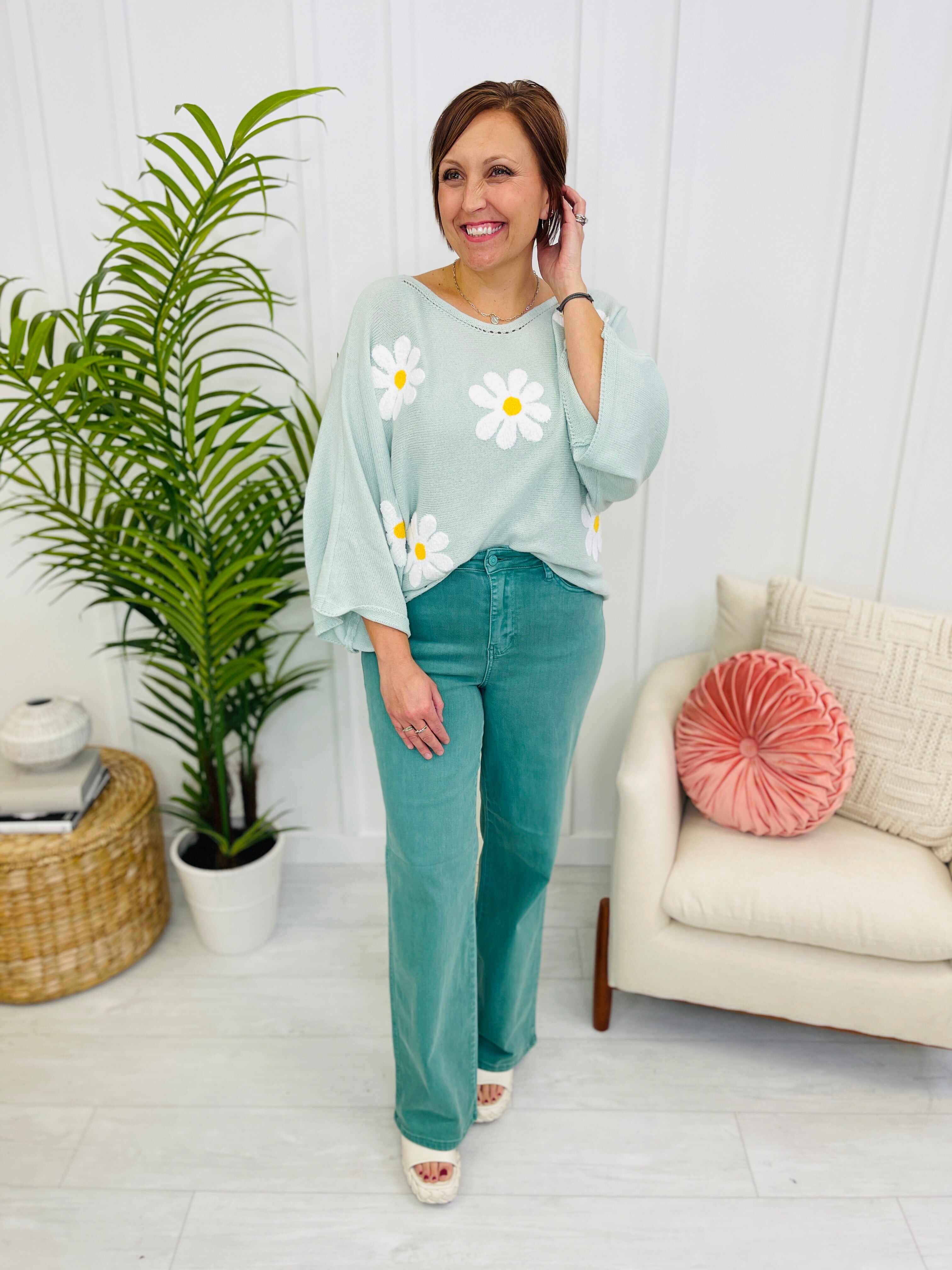 Reg/Curvy Make Waves Straight Jeans