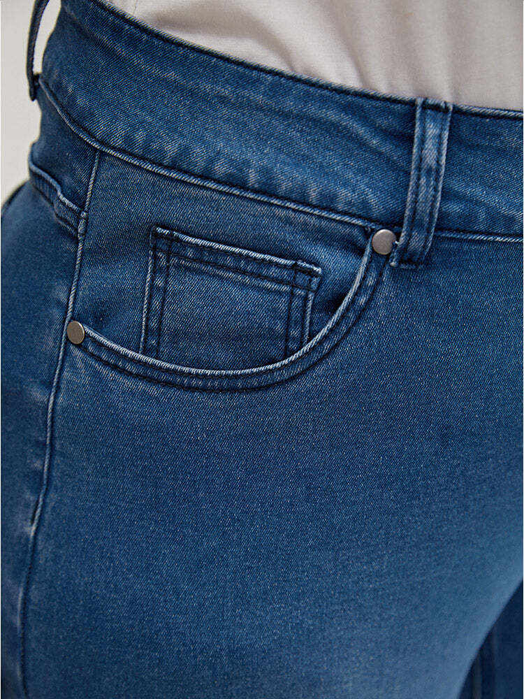 Very Stretchy High Rise Medium Wash Embroidered Scalloped Hem Jeans